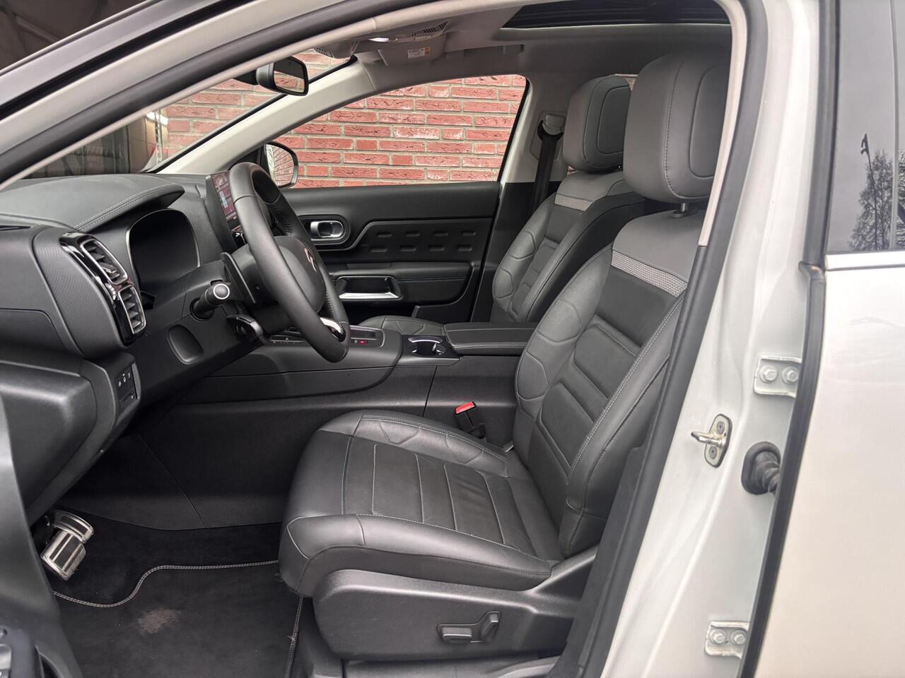 Citroen C5 Aircross Shine Pack 1.6 HYbrid PHEV 225pk e-EAT8 | TWO-TONE! | SCHUIF/KANTELDAK | ADAPTIVE CRUISE | 360° CAMERA | PARK ASSIST | LEDER | DODEHOEKBEW. | KEYLESS ENTRY