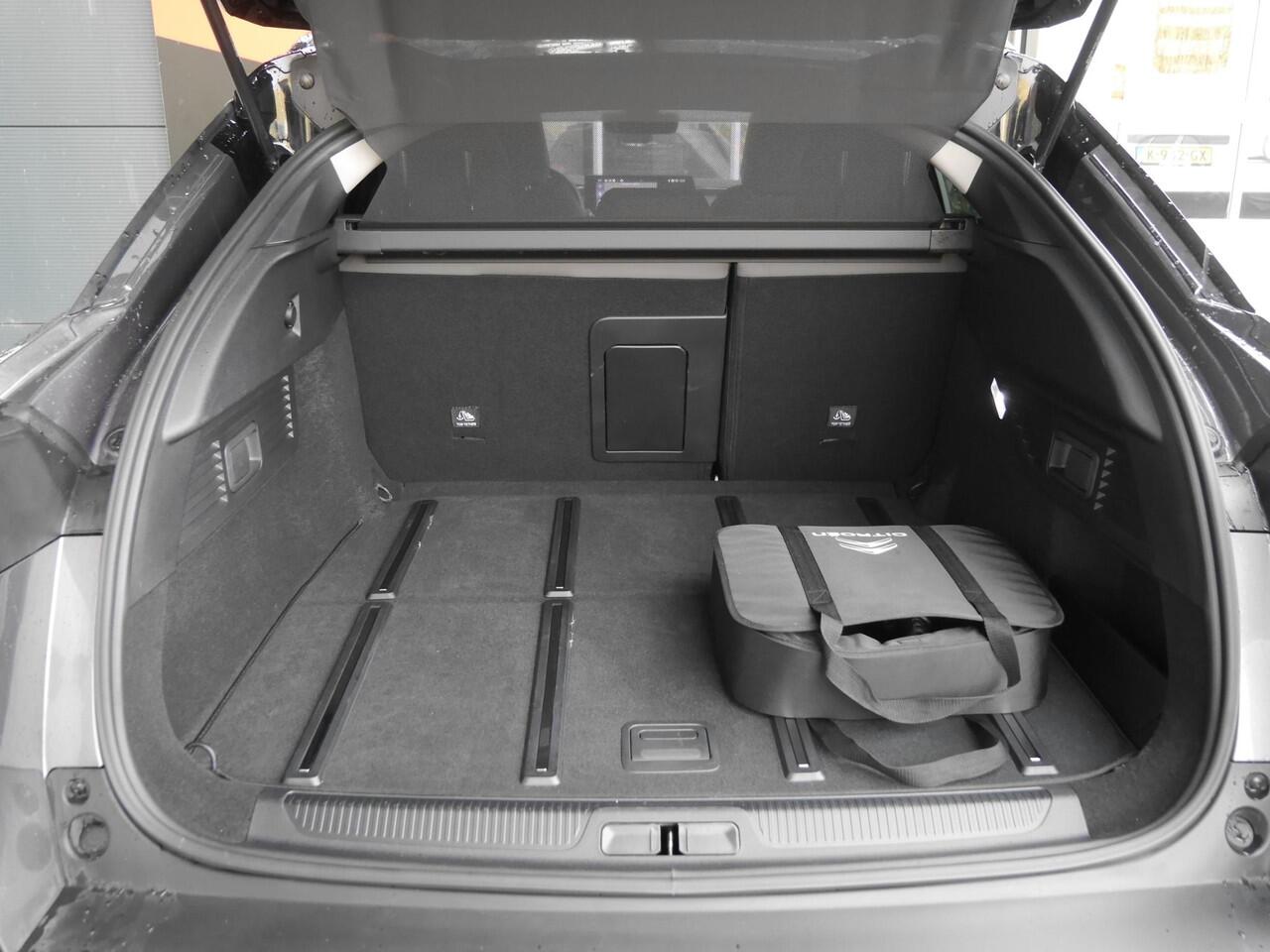 Citroen C5 X 1.6 Plug-in Hybrid 225PK Shine | Lederenbekleding | Navi | Stuurwiel verwarming | Keyless entry en start | Lichtmetalen velgen | Getint glas | Climate control