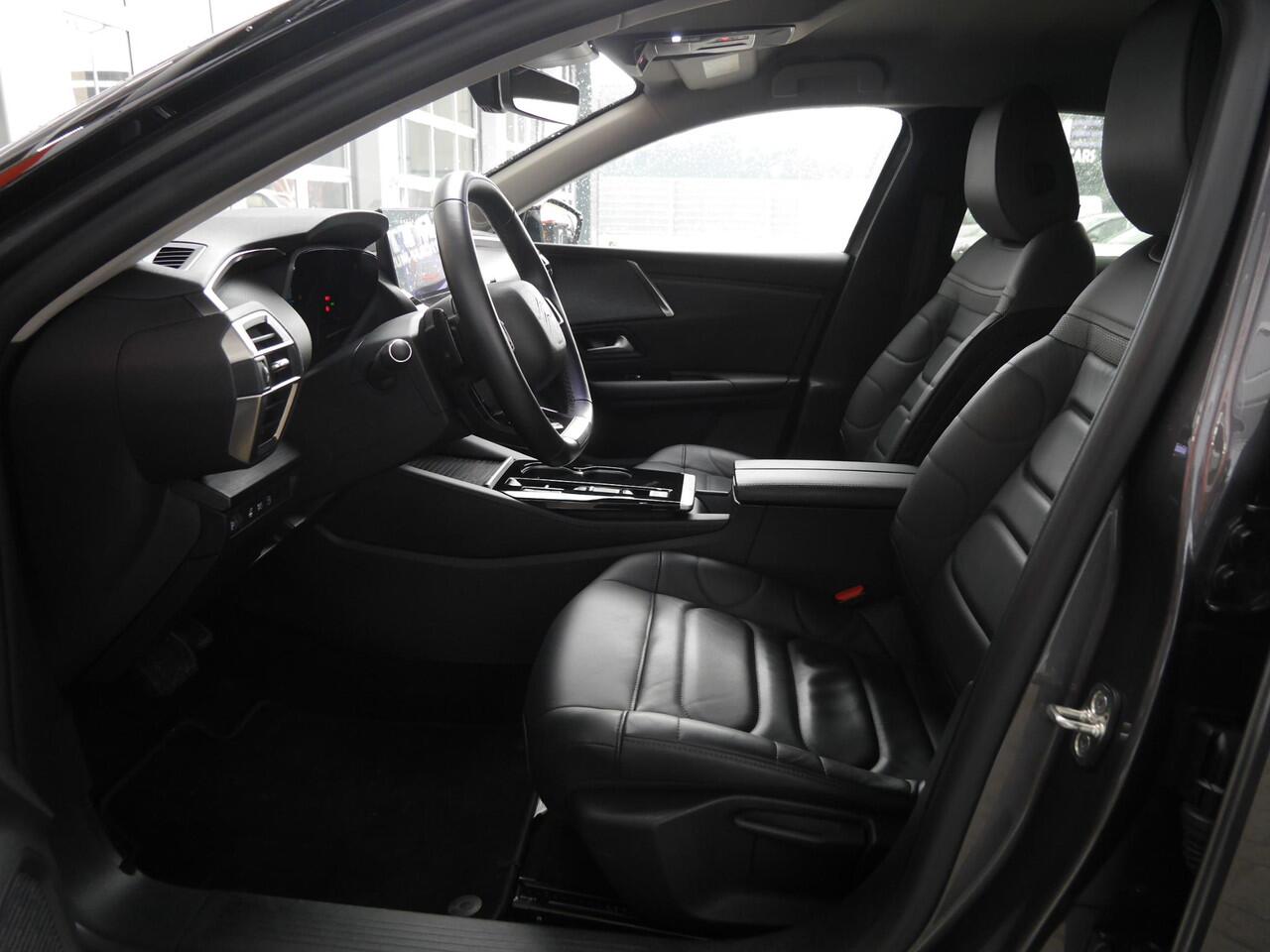 Citroen C5 X 1.6 Plug-in Hybrid 225PK Shine | Lederenbekleding | Navi | Stuurwiel verwarming | Keyless entry en start | Lichtmetalen velgen | Getint glas | Climate control