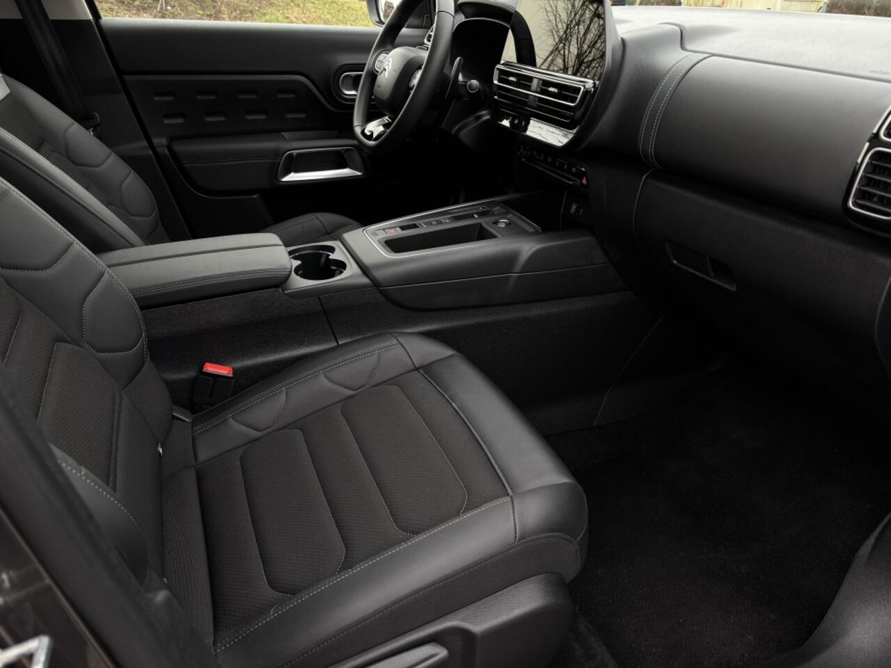 Citroen C5 Aircross 1.6 Plug-in Hybrid Plus | Panoramadak | Blackpack 19"