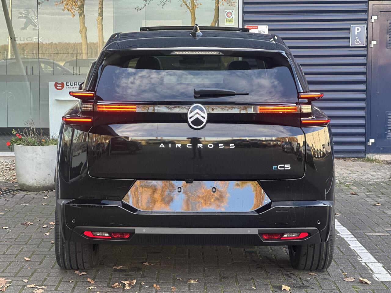 Citroen C5 Aircross Max Comfort Range 73 kWh | Comfort Seats | Adaptive Cruise Control | Climate Control | Parkeercamera/-sensoren | Panoramadak | PHC onderstel | Appel Carplay/Android Auto | Full LED | Elektrische kofferbak | Stoelverwarming/-massage | Head-Up Disp