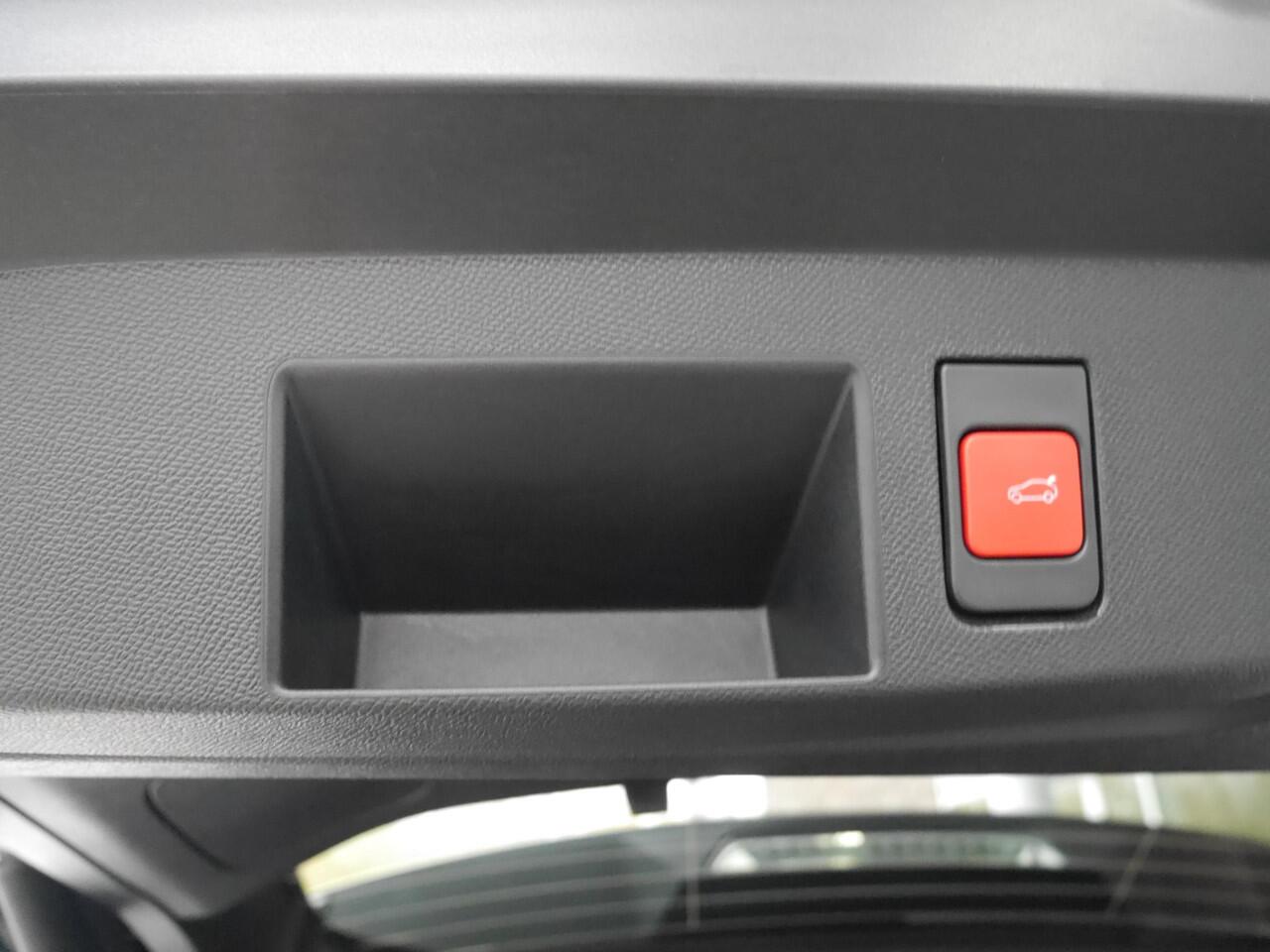 Citroen C5 Aircross Max Comfort Range 73 kWh | Nieuwe auto | 520km Wltp | Elektrisch te verstellen voorstoelen | Stoelverwarming en ventilatie | Stuurverwarming | 20 inch lichtmetalen velgen | Warmtepomp | Panorama dak