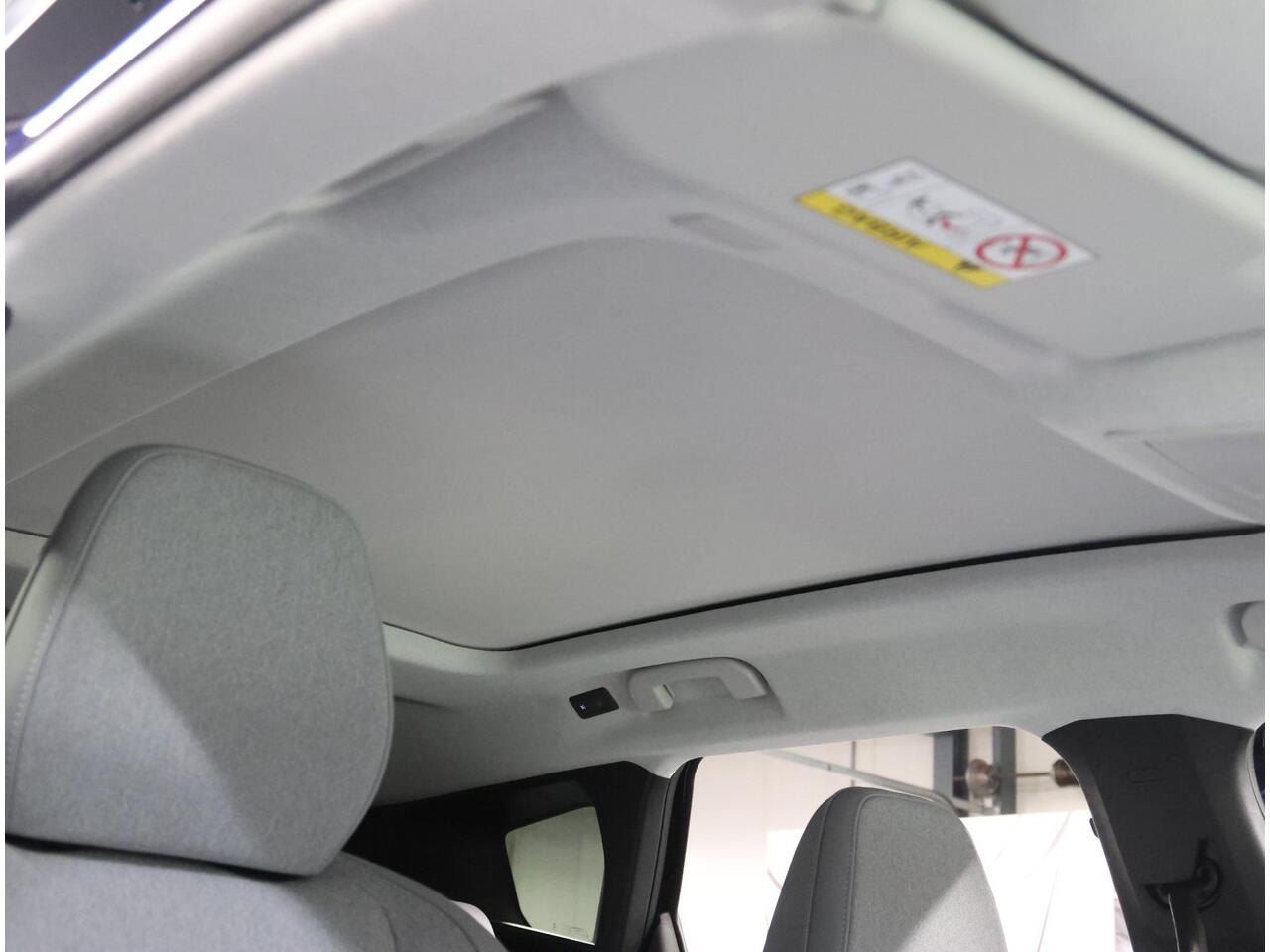 Citroen C5 Aircross Business Comfort Range 73 kWh | Panoramadak | Warmtepomp | Verwarmde/Geventileerde Elektrische Stoelen | Adaptive CruiseControl met Stop&Go | AppleCarPlay/AndroidAuto | Navigatie | ClimateControl |