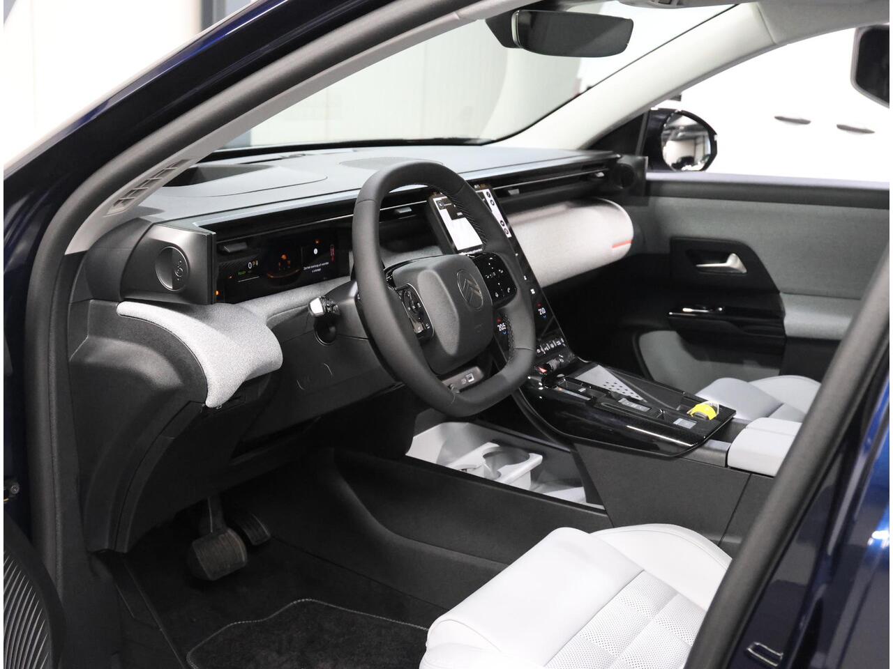 Citroen C5 Aircross Business Comfort Range 73 kWh | Panoramadak | Warmtepomp | Verwarmde/Geventileerde Elektrische Stoelen | Adaptive CruiseControl met Stop&Go | AppleCarPlay/AndroidAuto | Navigatie | ClimateControl |