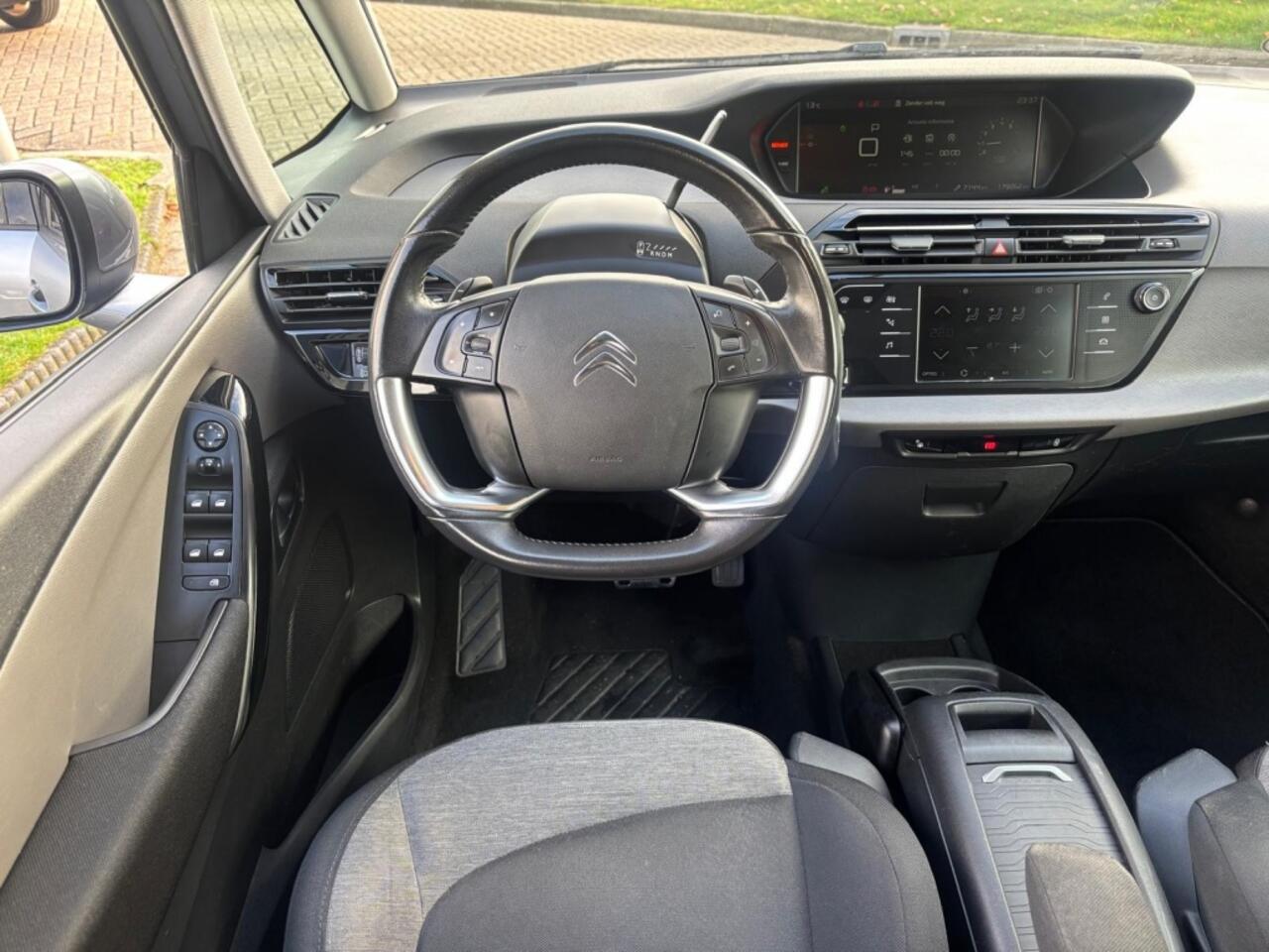 Citroen GRAND C4 PICASSO 1.2 Benzine Automaat 2018 7-Persoons Trekhaak