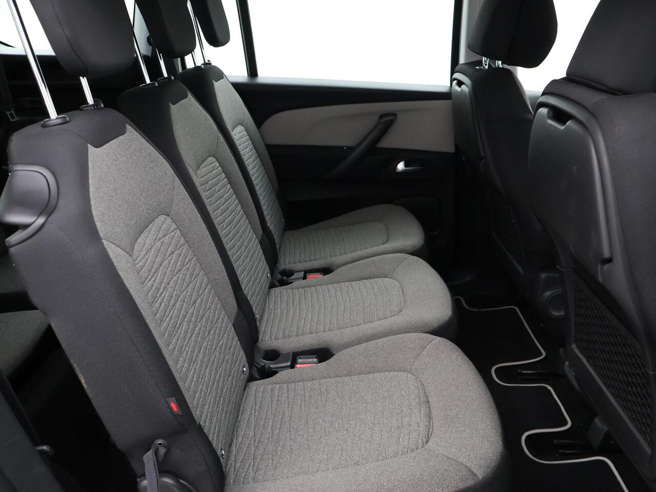 Citroen GRAND C4 PICASSO SpaceTourer 1.2 PT 130 PK 7-PERSOONS + MASSAGE | STOELVERW. | TREKHAAK | APPLE CARPLAY | NAVIGATIE