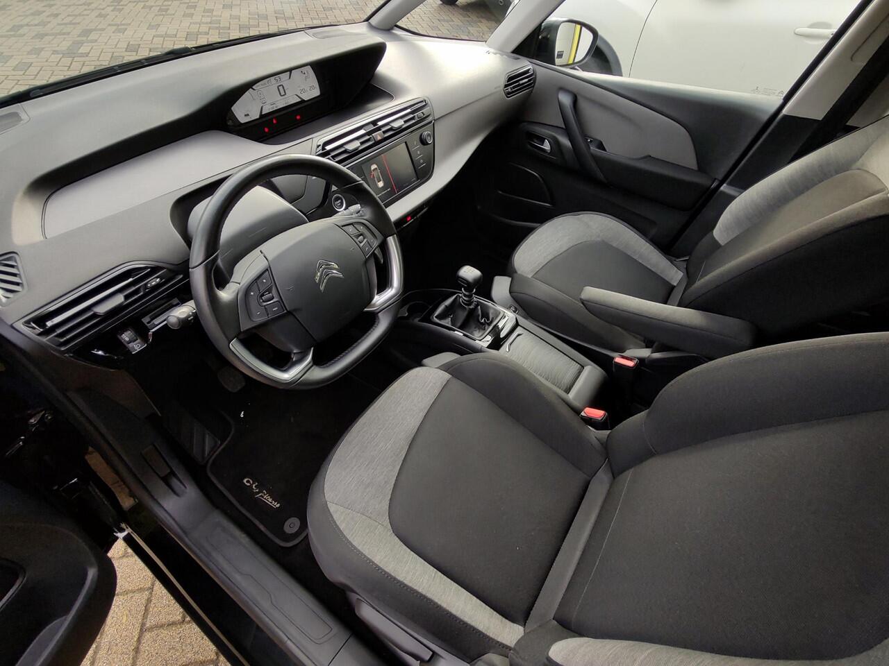 Citroen GRAND C4 PICASSO SpaceTourer 1.2 PureTech Business 7-Persoons Navi-Carplay Stoelverwarming Cruise-Control Nieuwe Distriburieriem