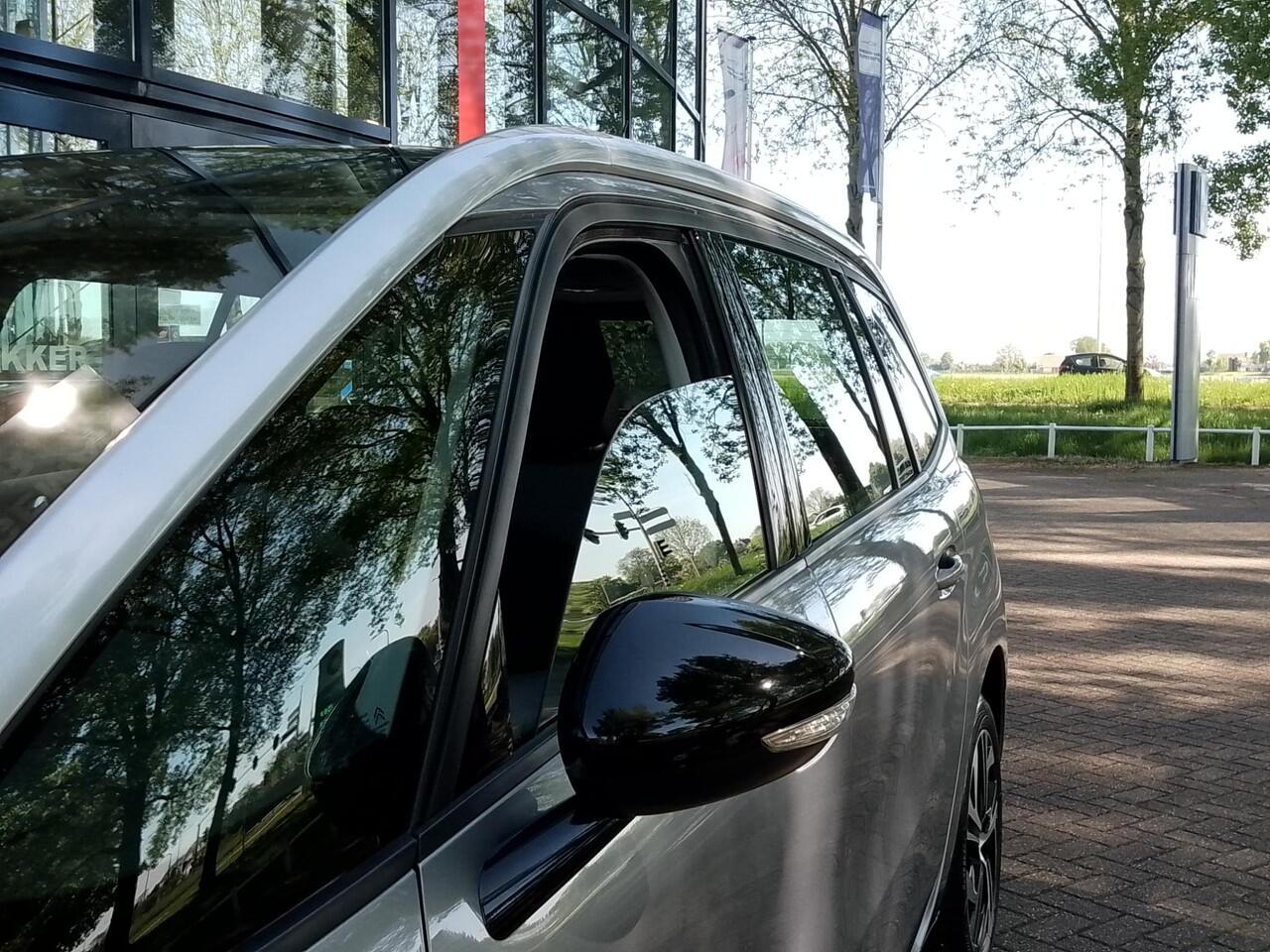 Citroen GRAND C4 PICASSO SpaceTourer 1.2 PureTech Business 7 persoons AUTOMAAT | Cruise Control | | Navi | ECC | PDC + Camera
