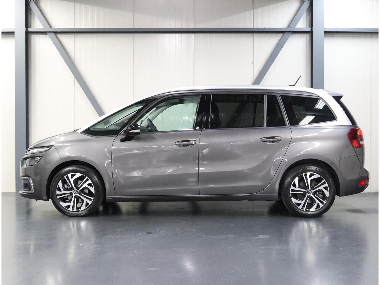 Citroen GRAND C4 PICASSO SpaceTourer 130PK Business | 1ste eigenaar | Trekhaak | Camera | 7 persoons | Armsteun | Cruise Control | Climate Control | Navigatie | AUTOMAAT | Stoelverwarming | Isofix | Privacy Glass |