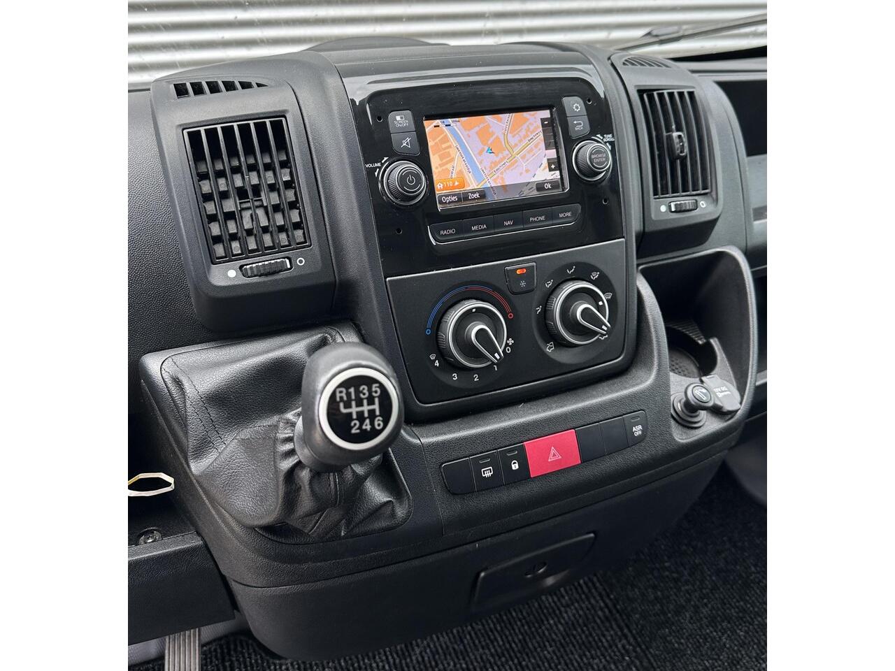 Citroen JUMPER 35 2.2 BlueHDi 140 L2H2 Trekhaak|Navi|Cruise|Metla