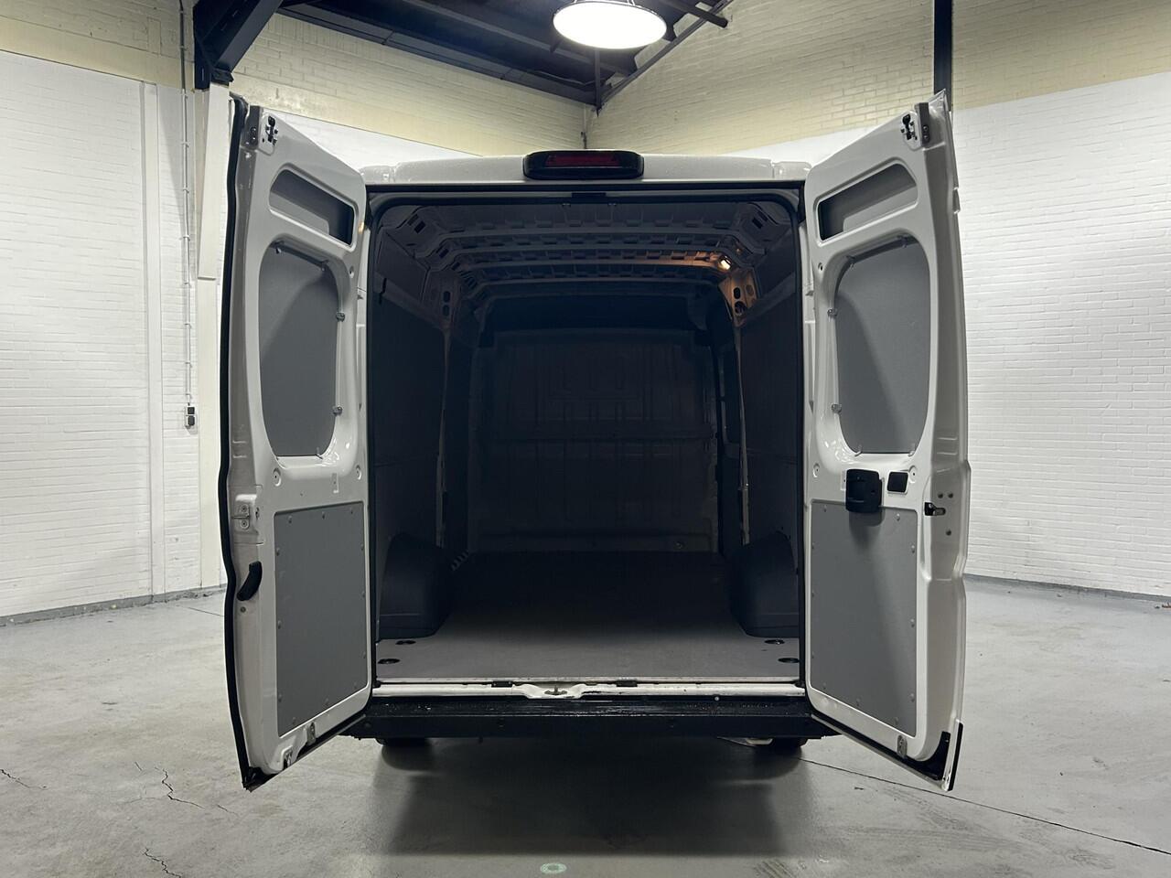 Citroen JUMPER 2.2 BlueHDi 165 pk L4H2 Navi, Camera Airco, Cruise Control, PDC achter, 3-Zits