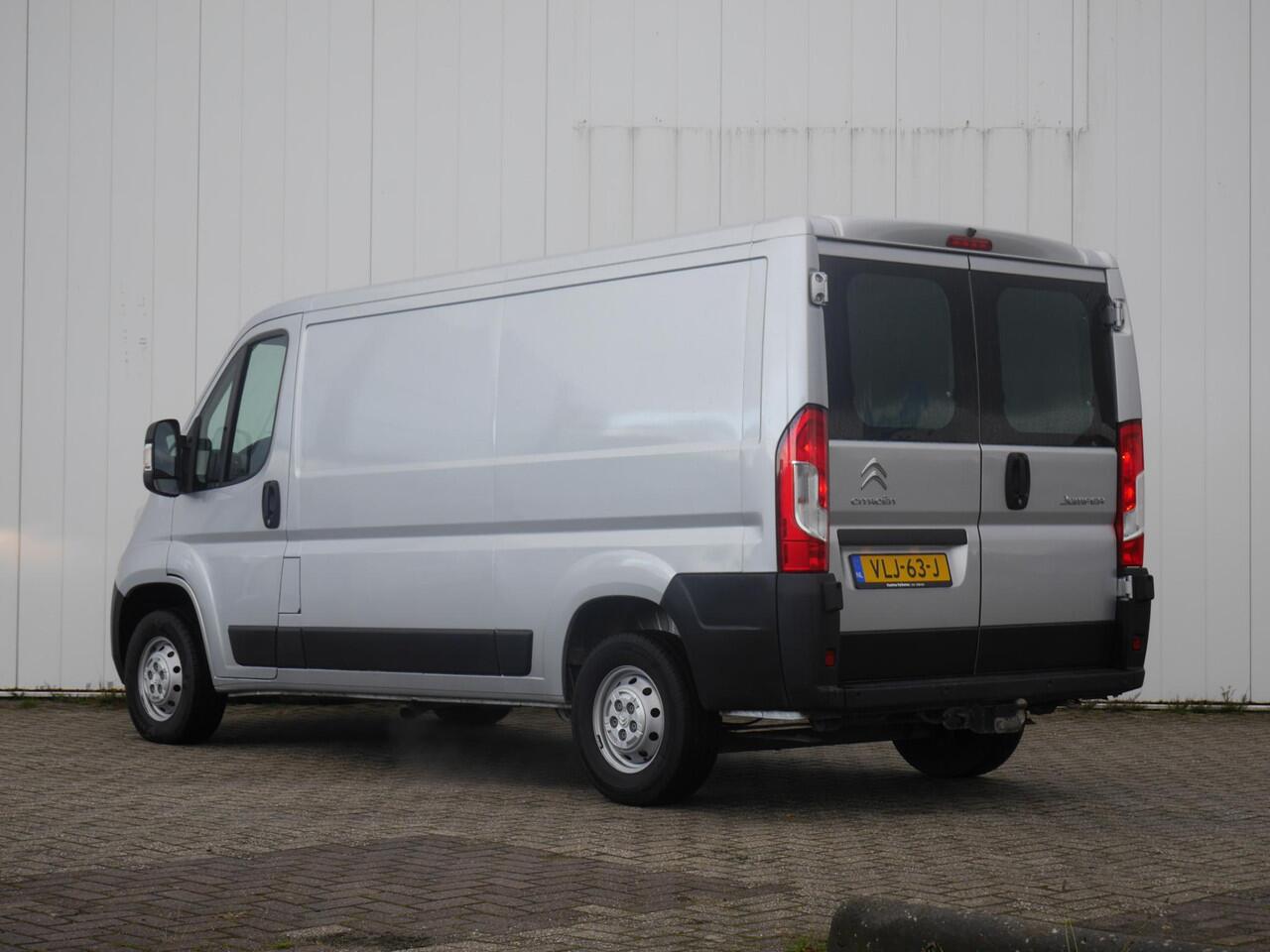 Citroen JUMPER 33 2.2 BlueHDi 165 L2H1 Club 165 Pk | Navigatie | Trekhaak | Camera Achter | Cruise Control | Airco | 2-Zits | Inhaalsensor