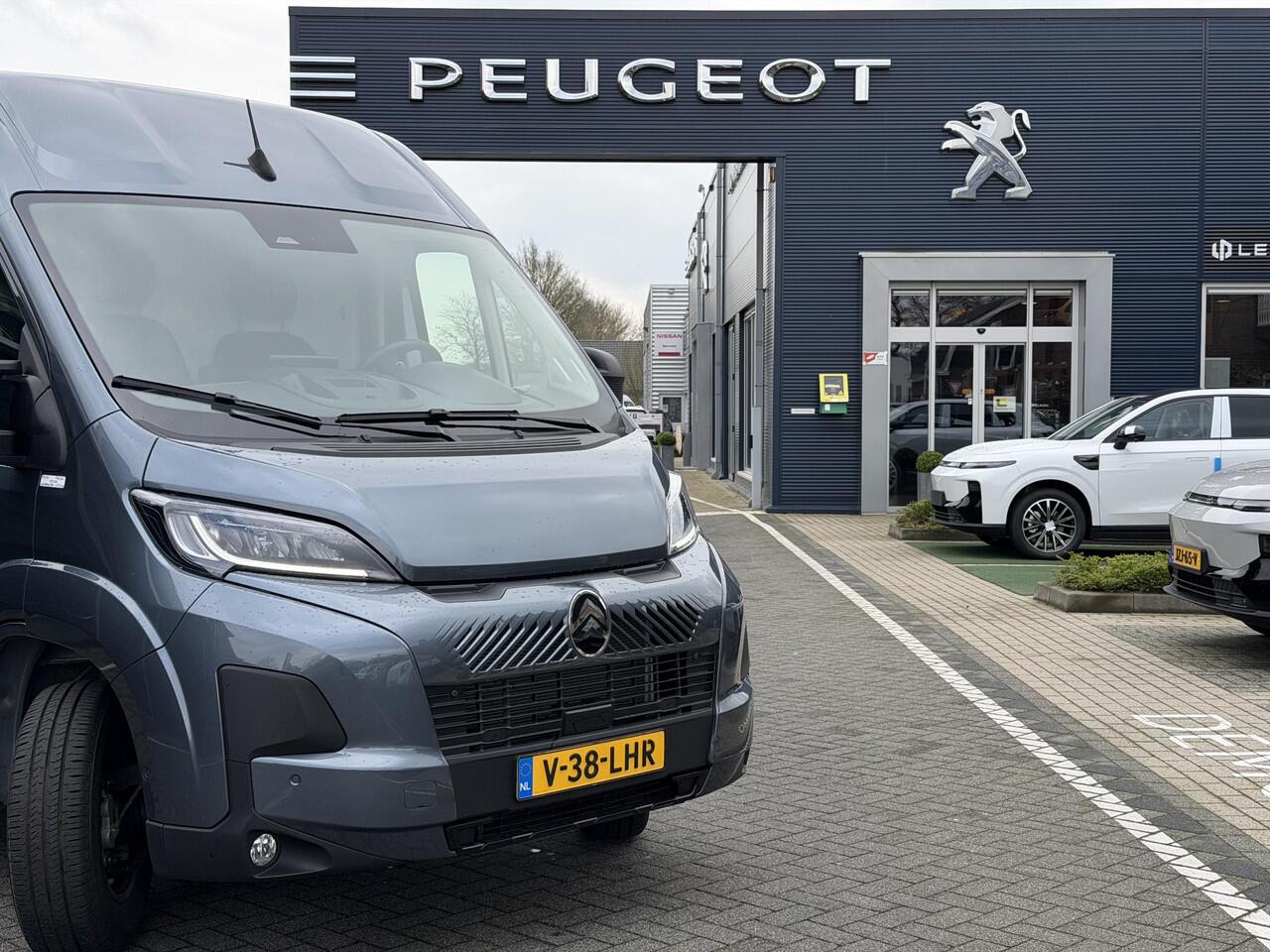 Citroen JUMPER ë-Jumper 110 kWh 279PK Automaat 3.5t L3H2 Zwaar Rondomzichtcamera, Navigatie, Keyless, Parkeersensoren, Apple Carplay, Android Auto