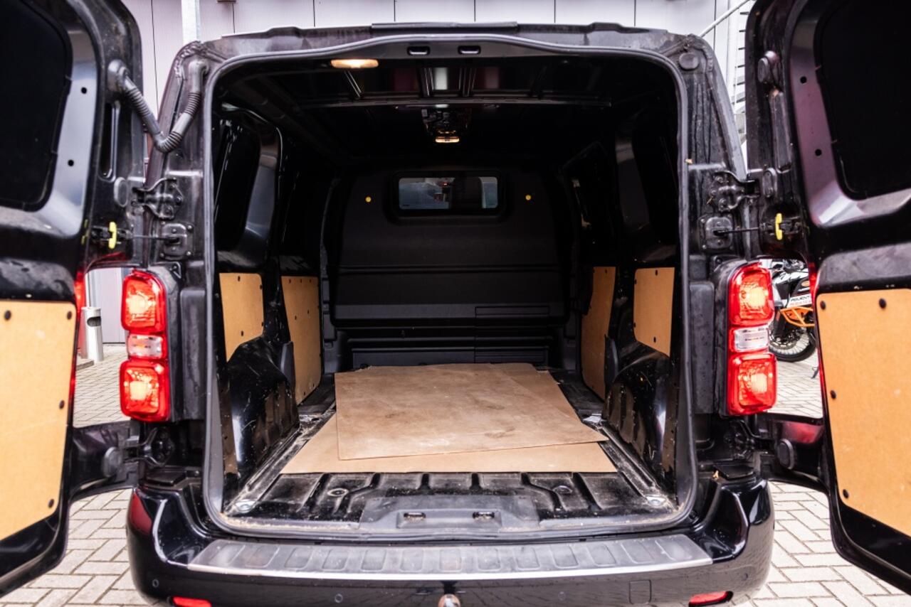 Citroen JUMPY 2.0 BlueHDI | Dark Edition | Camera | Leder | CarPlay |