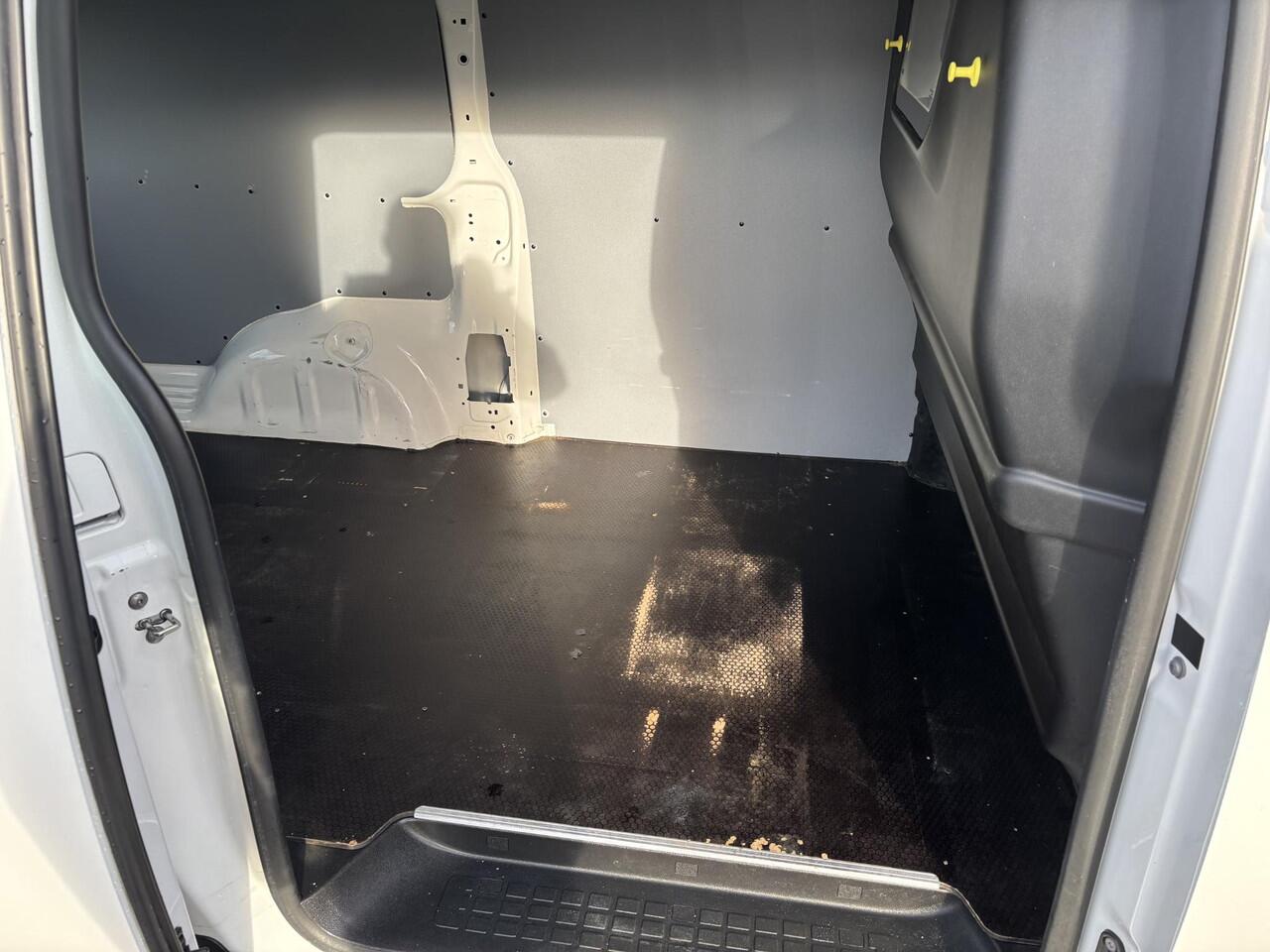 Citroen JUMPY 2.0 BlueHDI 120 L3H1 Club XL*A/C*CRUISE*CLIMA*TEL*