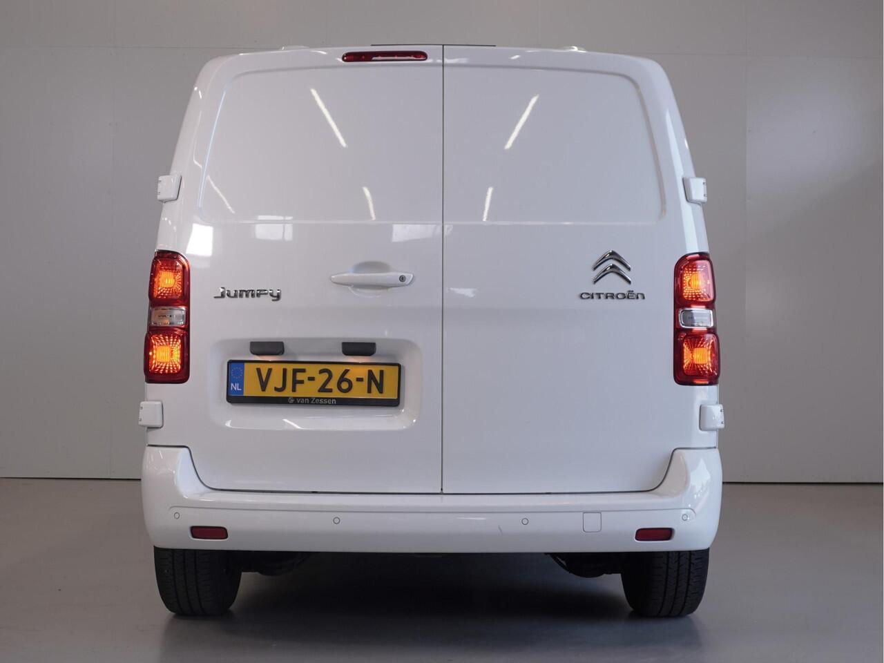 Citroen JUMPY 1.5 BlueHDI 120Pk L2 Driver | 3 Zits | Navigatie | DAB+ | Volledige betimmering | Rijklaarprijs