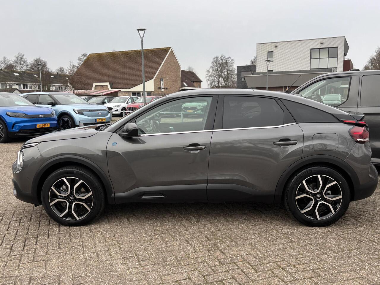 Citroen ë-C4 Shine 50 kWh 136pk Adaptieve Cruise | Head up Display | Open dak | Navigatie | Climate control | Achteruitrijcamera