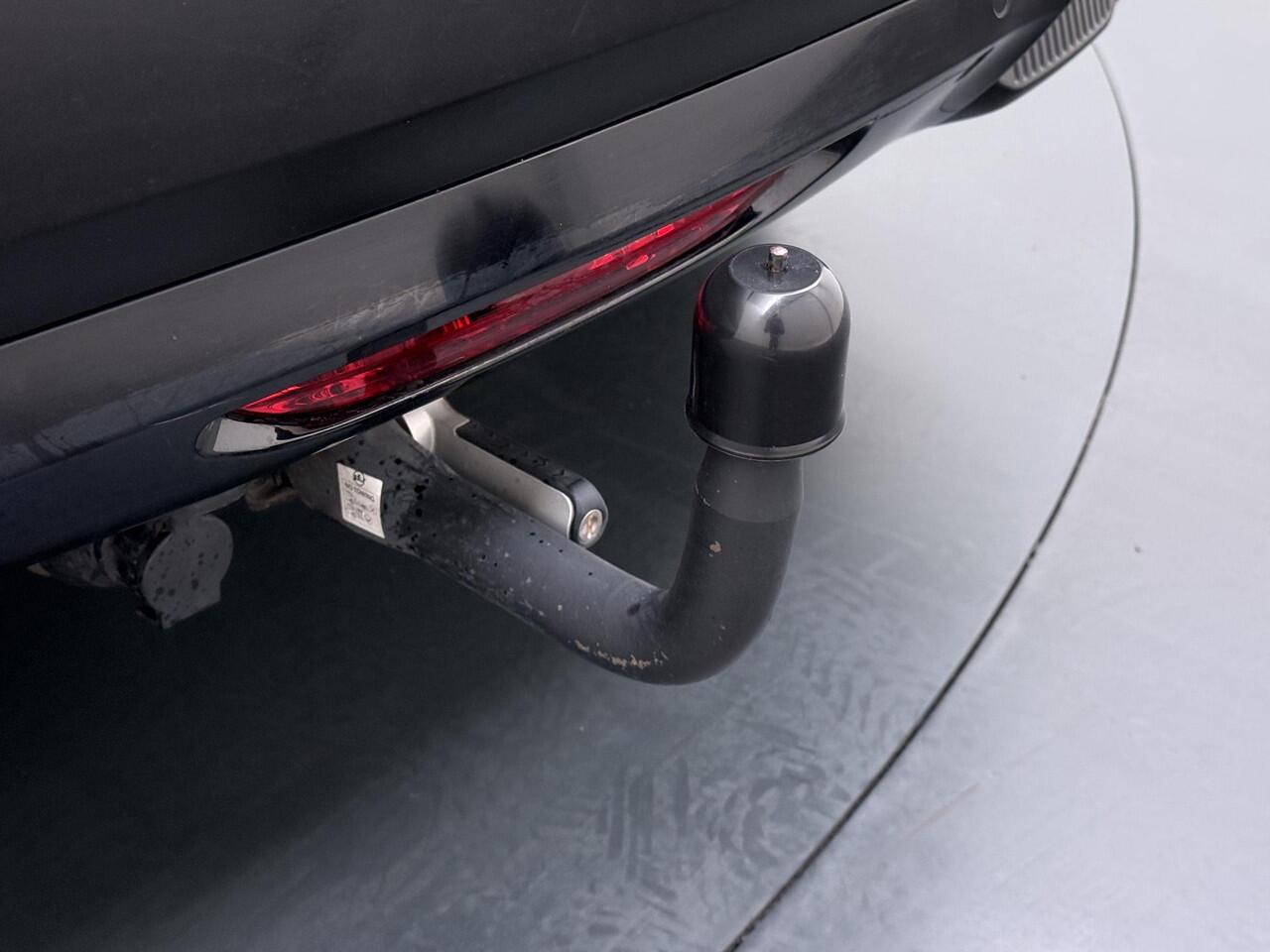 Citroen ë-C4 Shine 50 kWh SOH 98% 3-FASE LADER | STUUR- & STOELVERWARMING | TREKHAAK | HEAD-UP DISPLAY | CAMERA | KEYLESS START & GO | DODEHOEKDETECTIE | RIJKLAAR MET 12 MAANDEN BOVAG-GARANTIE