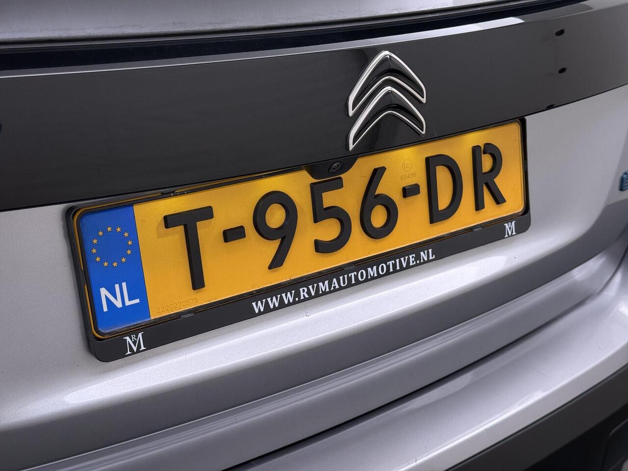 Citroen ë-C4 Shine 50 kWh SOH 98% 3-FASE LADER | STUUR- & STOELVERWARMING | TREKHAAK | HEAD-UP DISPLAY | CAMERA | KEYLESS START & GO | DODEHOEKDETECTIE | RIJKLAAR MET 12 MAANDEN BOVAG-GARANTIE