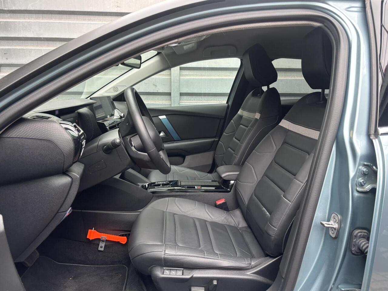 Citroen ë-C4 Shine EV 50kWh 136pk AUTOMAAT | UNIEKE KM-STAND! | LEDER | ADAPTIVE CRUISE | NAVI | STOEL+STUURVERW. | APPLE CARPLAY / ANDROID AUTO | CAMERA | CLIMA | DAB+