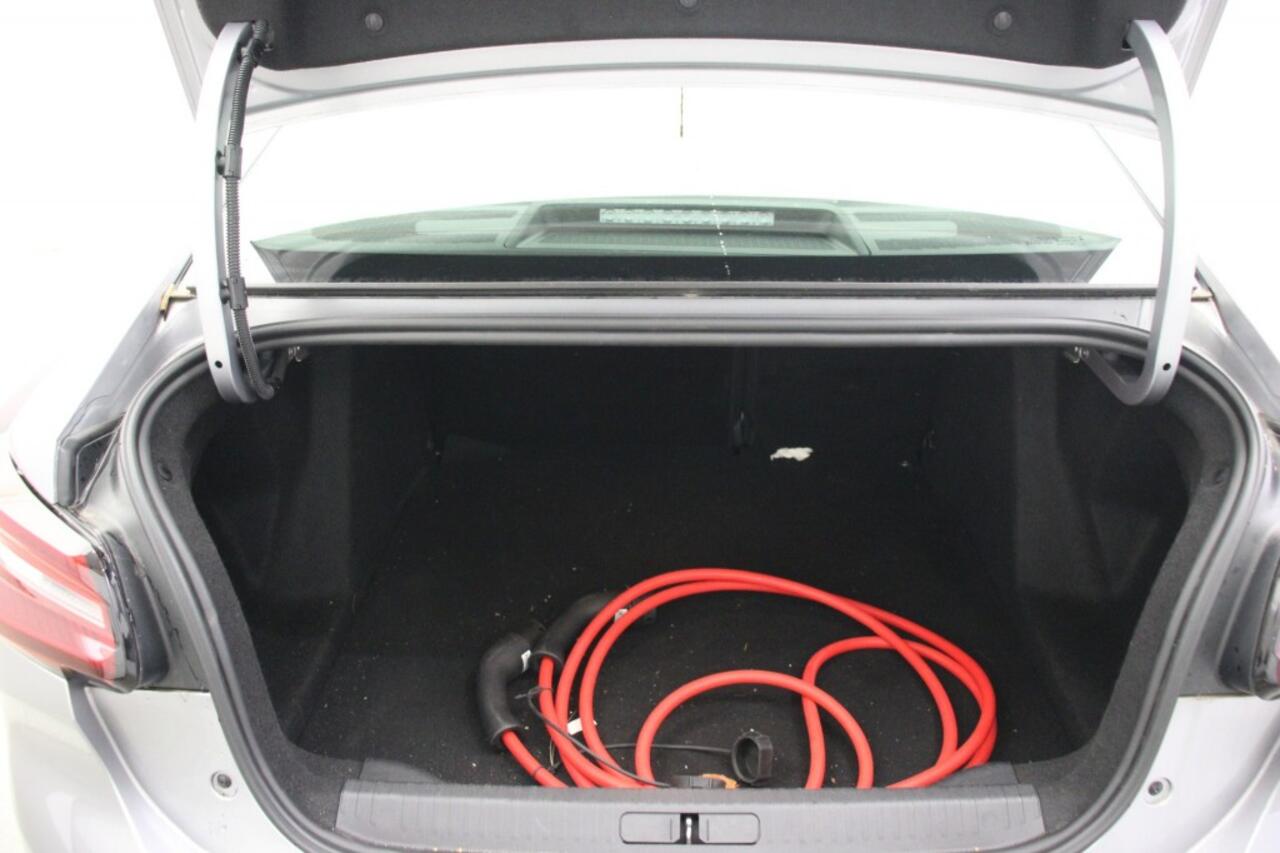 Citroen ë-C4 Feel 50 kWh - Carplay, Navi, Cruise, SOH 98,3