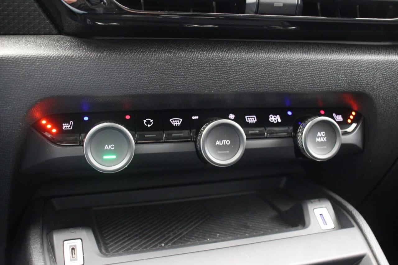 Citroen ë-C4 Shine X Pack Business 50 kWh - Carplay, Camera, Stoelverw. Headup Display, Massage, SOH 97%