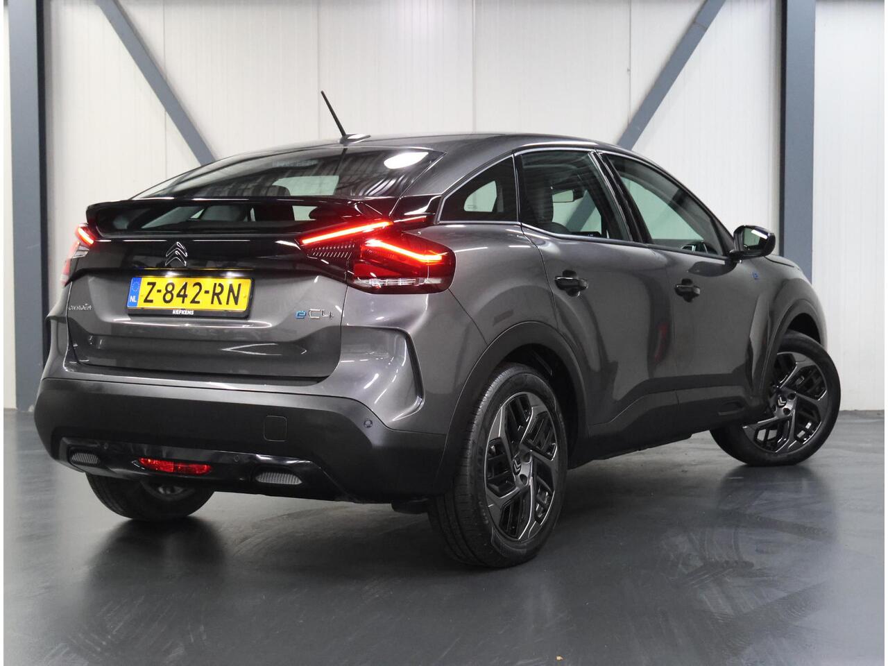 Citroen ë-C4 You 50 kWh 136PK | 1ste eigenaar | AppleCarplay/Android Auto | Climate Control | Cruise Control | FASE 3 | Parkeersensoren | Isofix | Armsteun | LED |