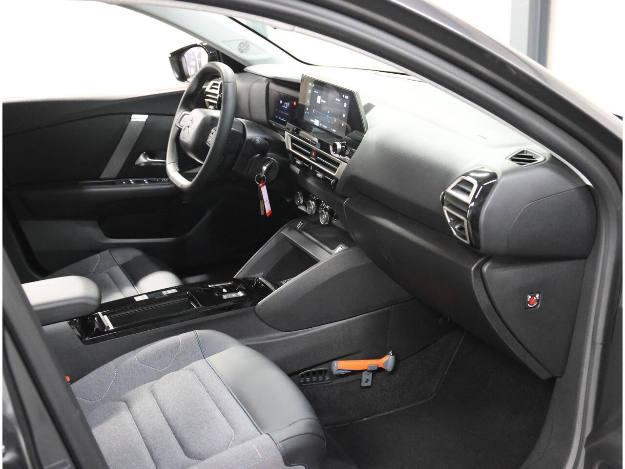 Citroen ë-C4 You 50 kWh 136PK | 1ste eigenaar | AppleCarplay/Android Auto | Climate Control | Cruise Control | FASE 3 | Parkeersensoren | Isofix | Armsteun | LED |