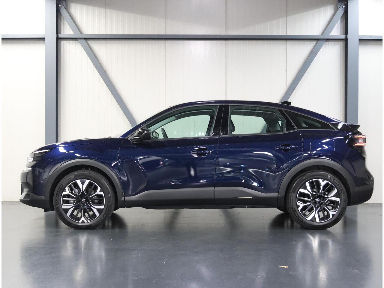 Citroen ë-C4 Business 156pk Extended range 54 kWh | Camera | Verwarmde Voorruit | CruiseControl | AppleCarPlay/AndroidAuto |