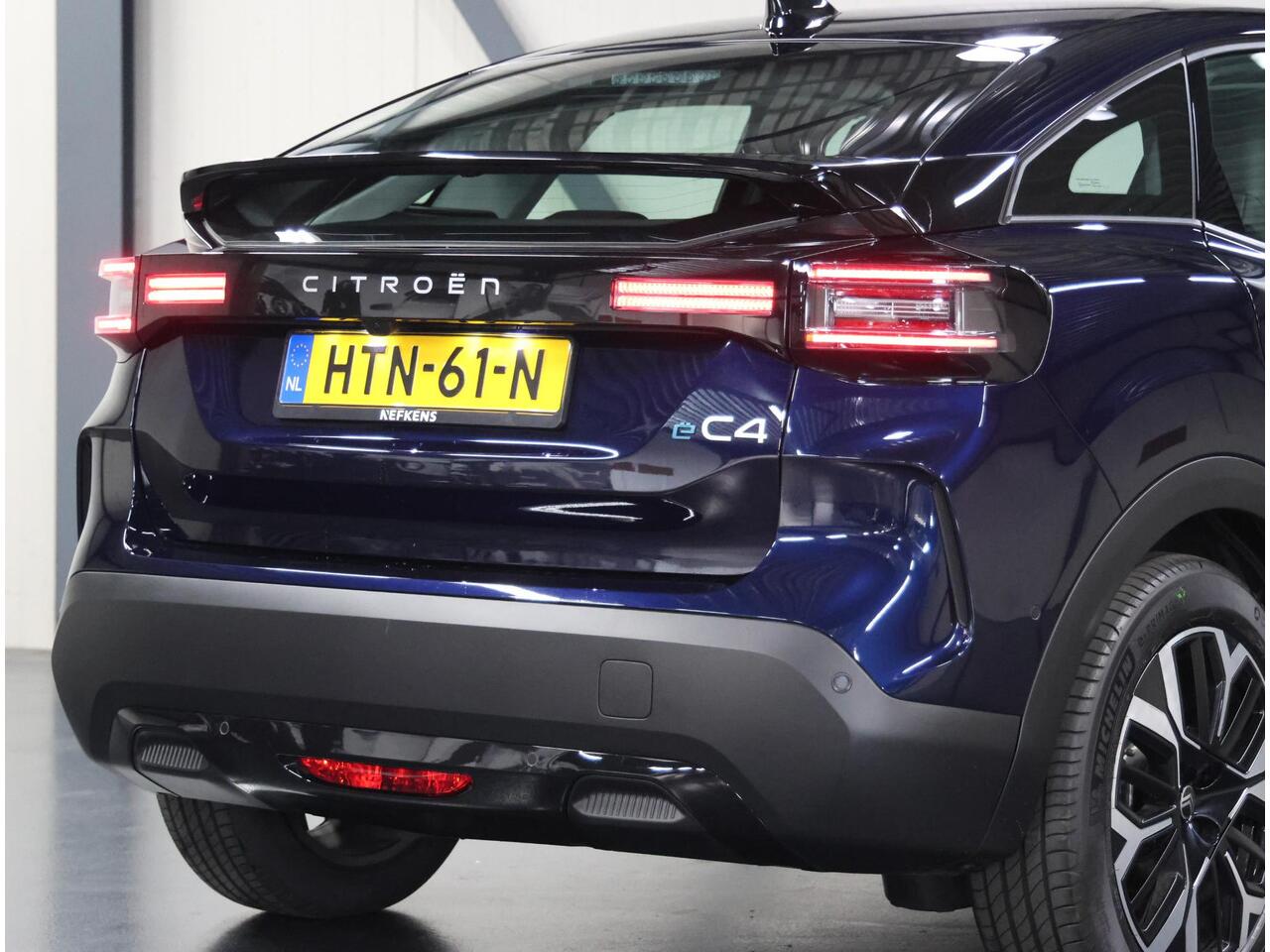 Citroen ë-C4 Business 156pk Extended range 54 kWh | Camera | Verwarmde Voorruit | CruiseControl | AppleCarPlay/AndroidAuto |