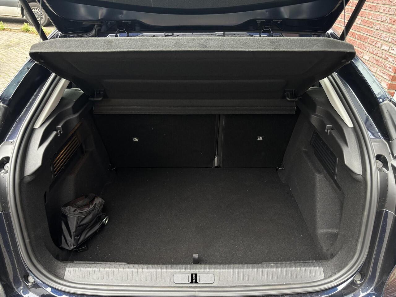 Citroen ë-C4 Business EV 54kWh 156pk AUTOMAAT | EXTENDED RANGE | KEYLESS ENTRY | STOELVERW. | CAMERA | NAVI | CLIMA | FISCAAL AANTREKKELIJK! |