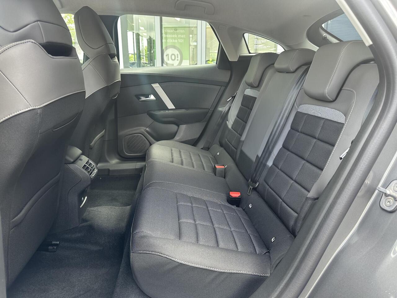 Citroen ë-C4 Business 54 kWh | Stoel-/Voorruitverwarming | Apple Carplay/Android Auto | Adaptive Cruise Control | Full LED | Keyless Entry/Start |