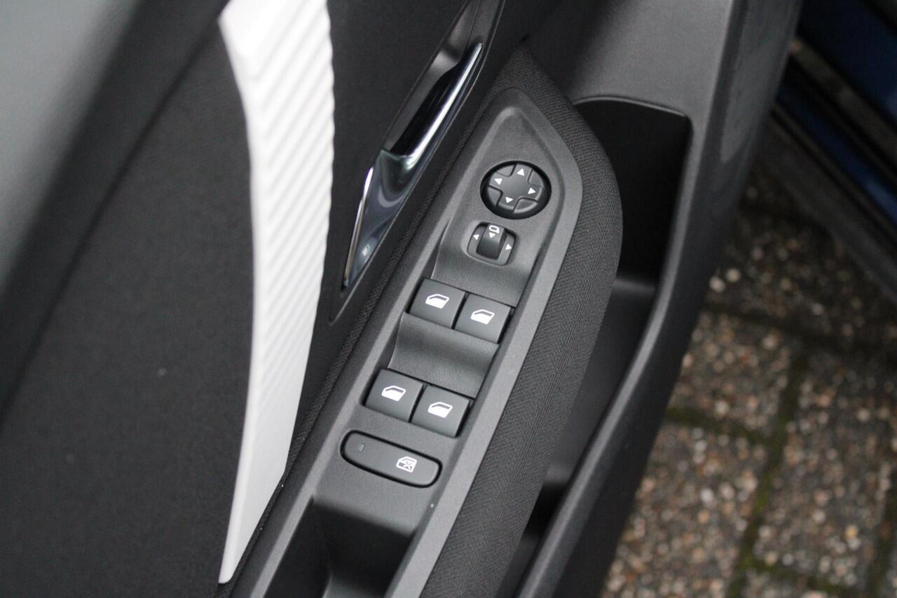 Citroen ë-C4 Business 156pk Extended range 54 kWh Applecarpl./Andr. Auto, Achteruitrijcamera, Voorruit verw., Stoel verw., CruiseControl