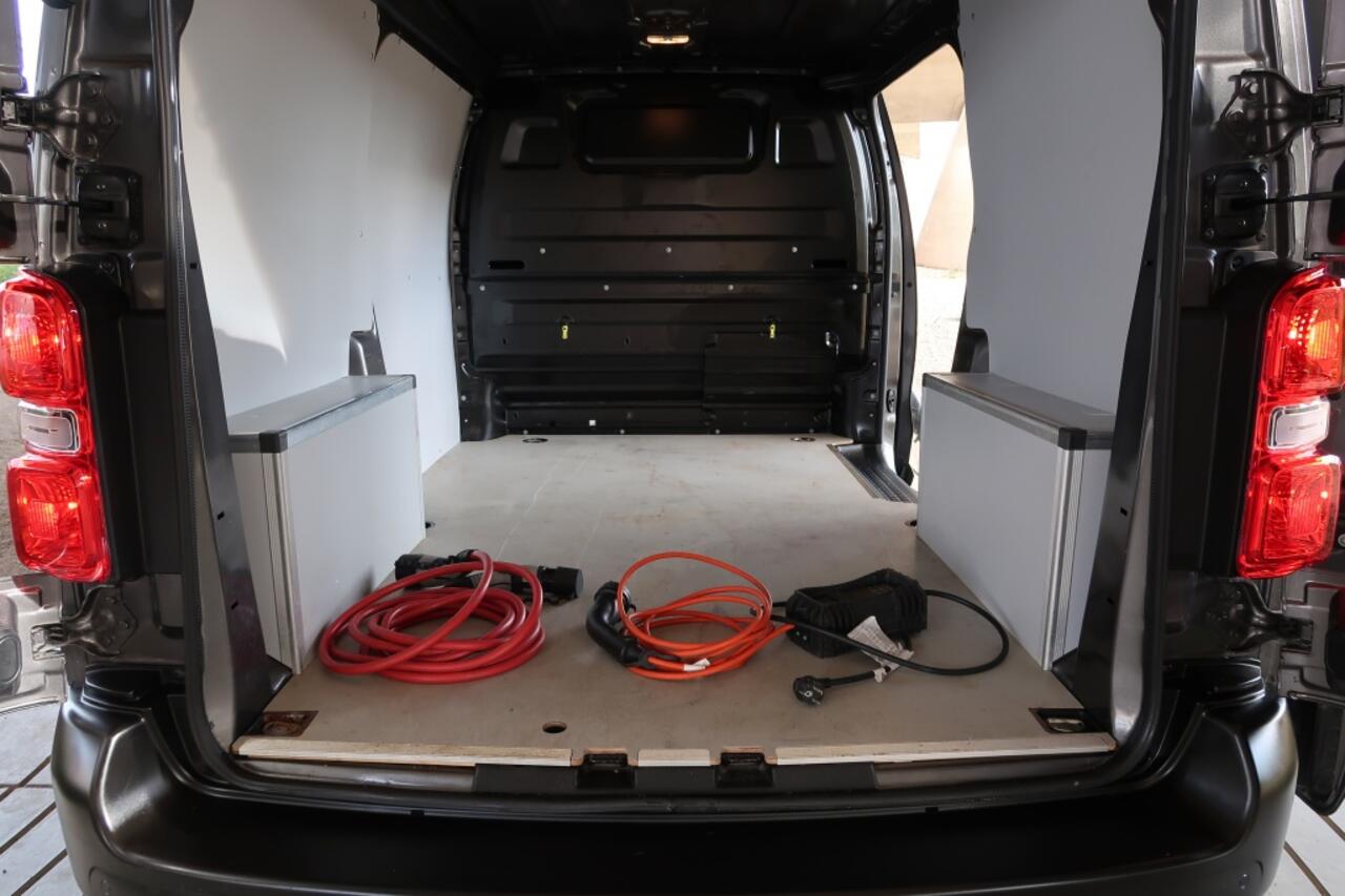 Citroen ë-Jumpy Club M 136 pk SLECHTS 14.366 km