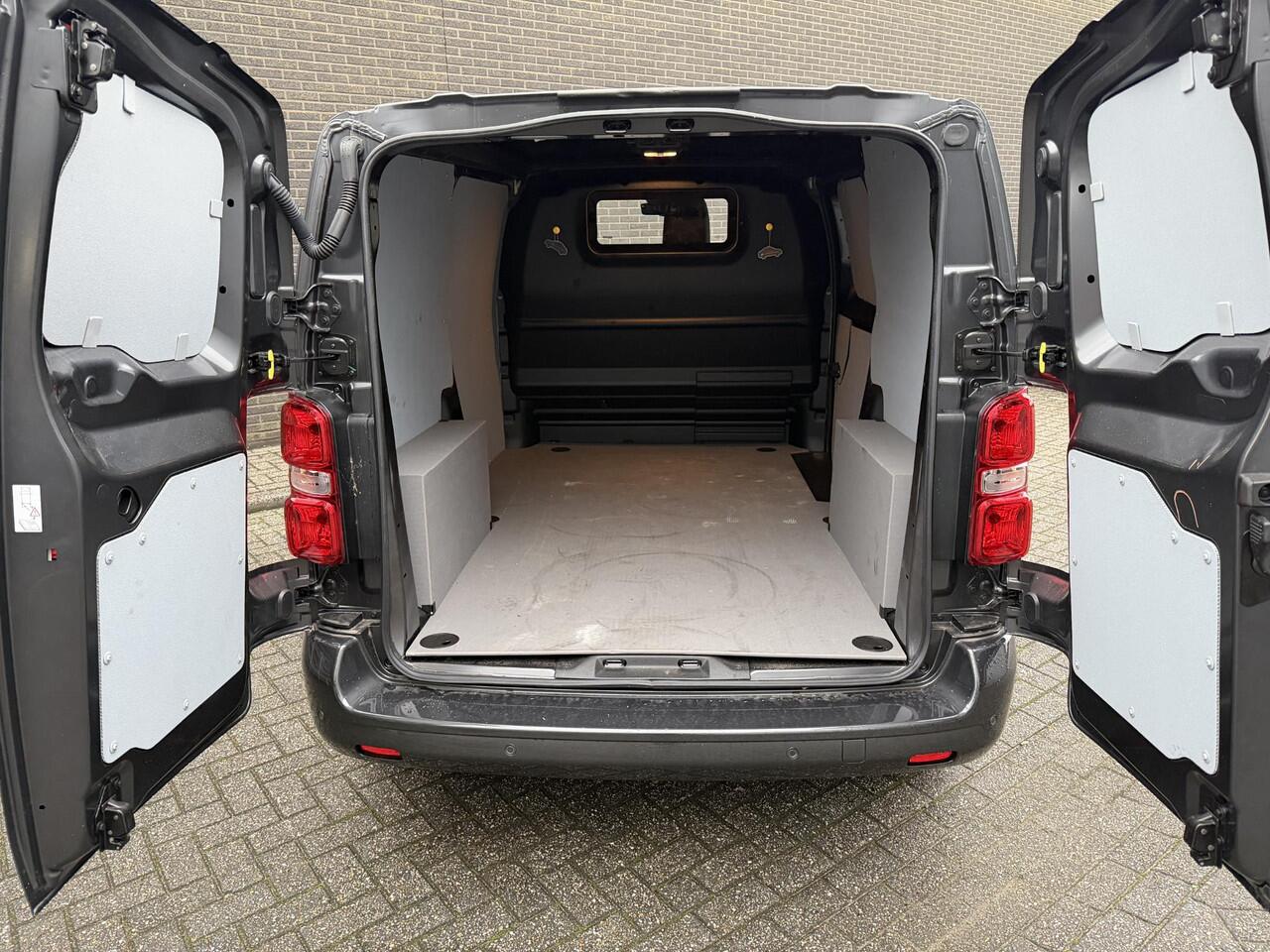 Citroen ë-Jumpy 75 kWh 136PK L2 Automaat Long range, Navigatie, Achteruitrijcamera, Keyless, Parkeersensoren, Apple Carplay, Android Auto