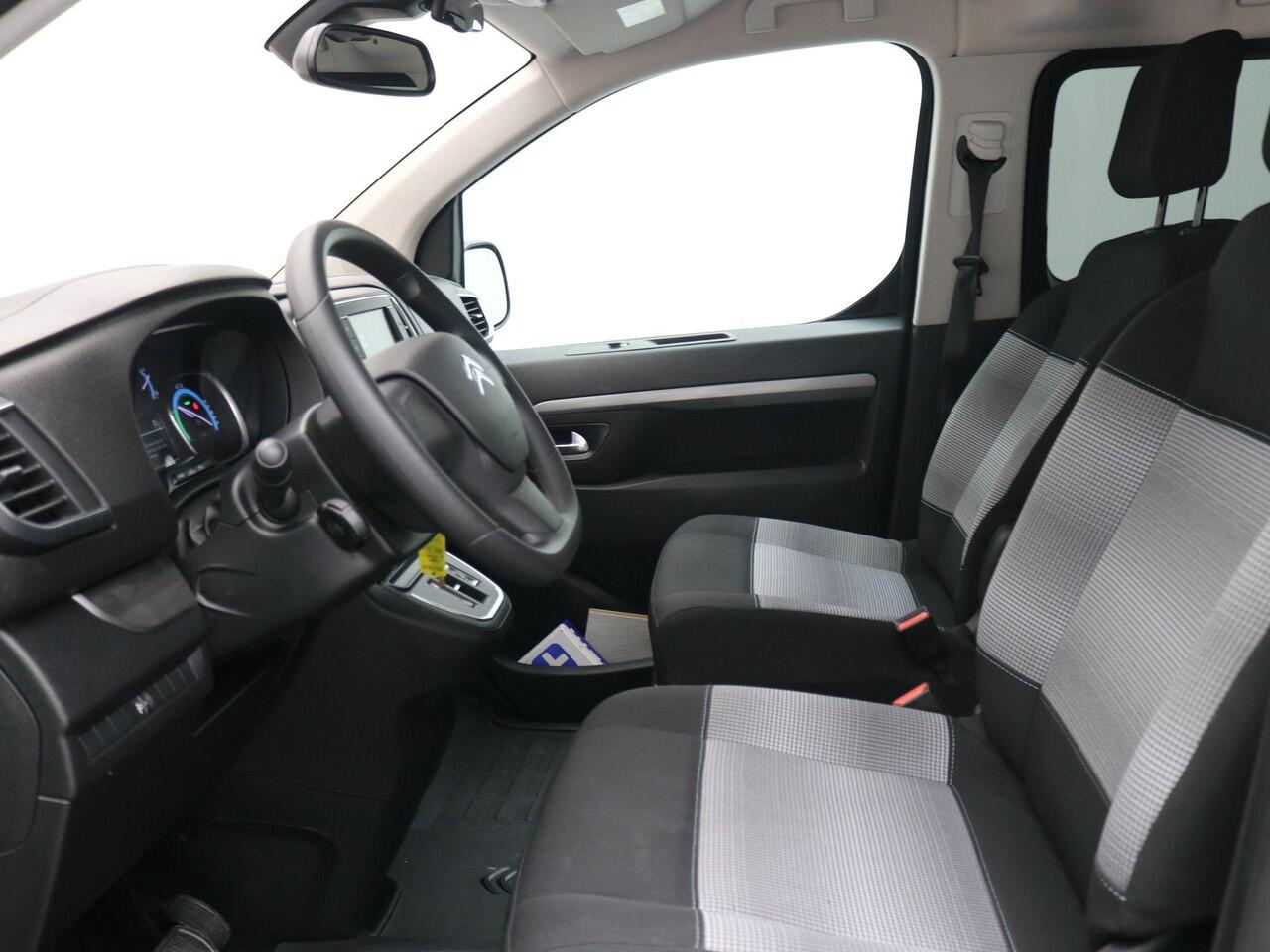 Citroen ë-SpaceTourer 50kWh Business Lounge M AUTOMAAT 3-Fase / 8-Persoons / ¤ 24.781,- excl btw / Dubbele Schuifdeur / Navigatie / Cruise Control / Parkeercamera / Actieradius WLTP 218km / CCS Laden / 360 camera / Achterstoelen uitneembaar /