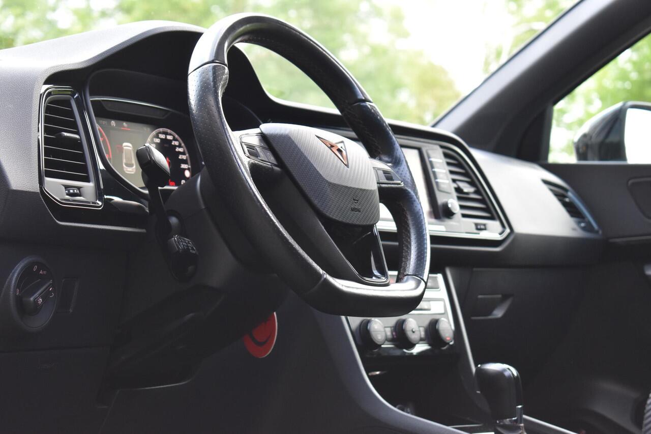 Cupra Ateca 2.0 TSI 4DRIVE Pano Lane ACC Camera Trekhaak