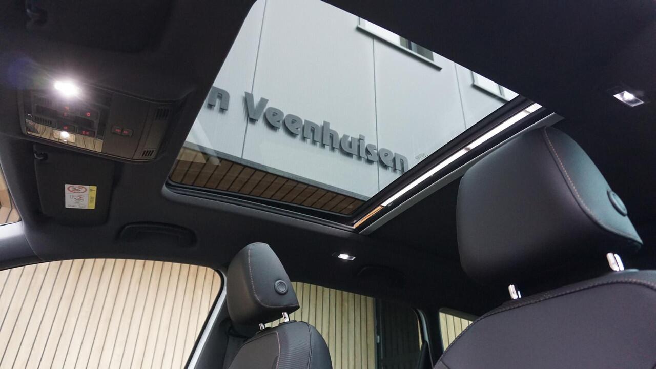 Cupra Ateca 2.0 TSI 300pk 4DRIVE Pano.Dak 360-View *Black Optik* Beats Sfeerverlichting Trekhaak 19inch LM Keyless *Complete Cupra*