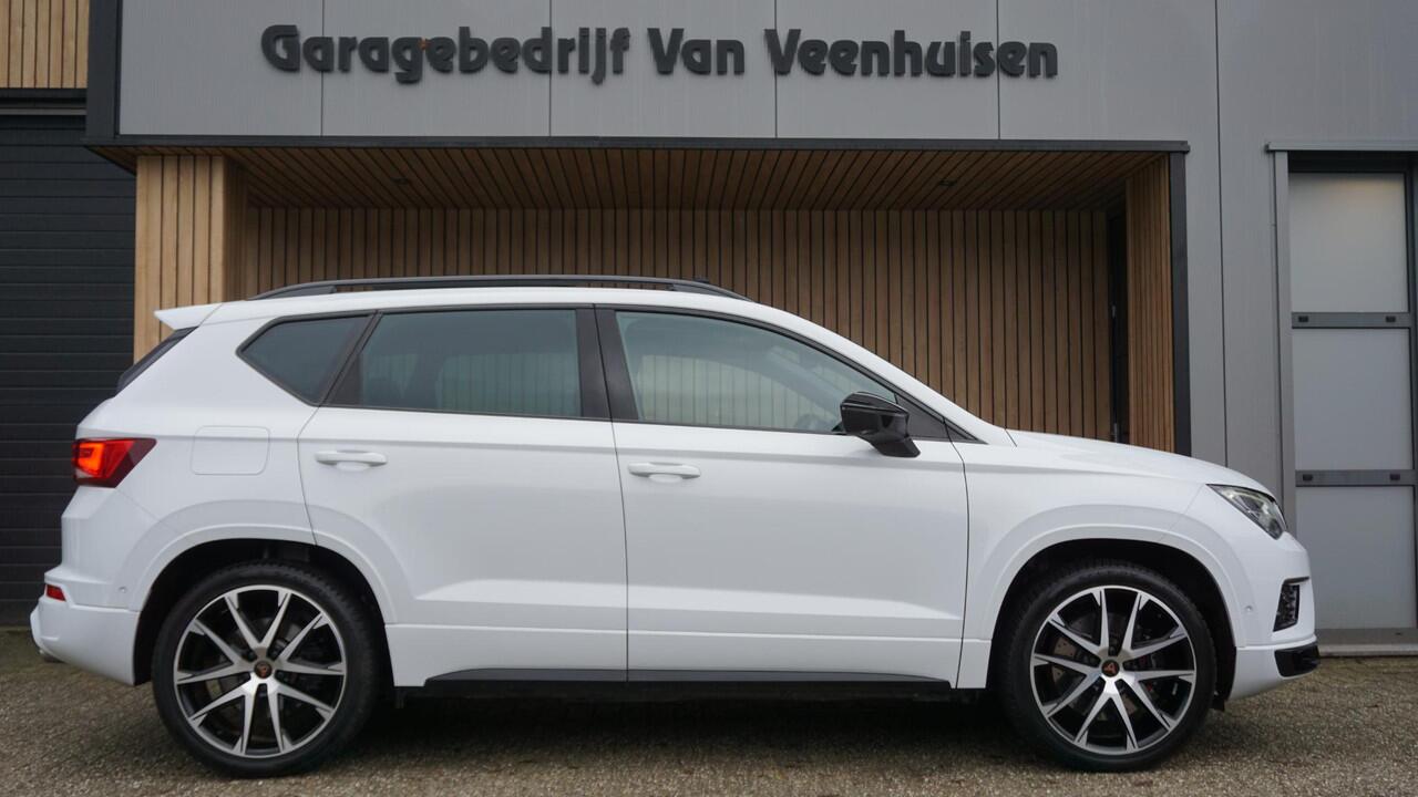 Cupra Ateca 2.0 TSI 300pk 4DRIVE Pano.Dak 360-View *Black Optik* Beats Sfeerverlichting Trekhaak 19inch LM Keyless *Complete Cupra*