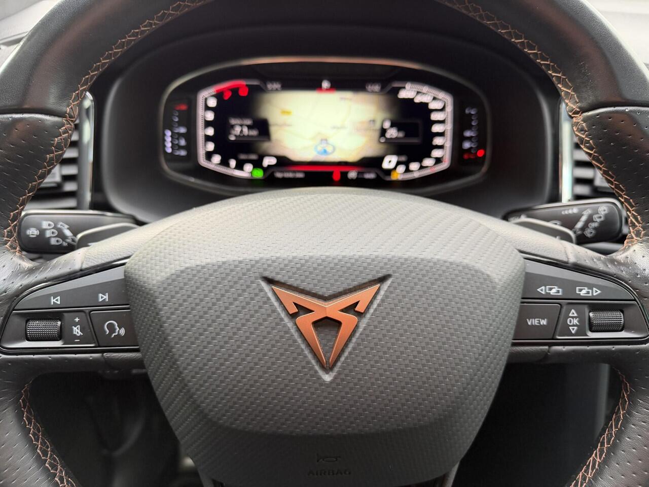 Cupra Ateca 2.0 TSI 4DRIVE AUTOMAAT | PANORAMA DAK | 360 CAMERA | LED LAMPEN | ADAPTIEVE CRUISE | DODEHOEK DETECTIE | HUD DISPLAY | MASSAGE STOELEN | VERWARMDE STOELEN | NAVIGATIE |