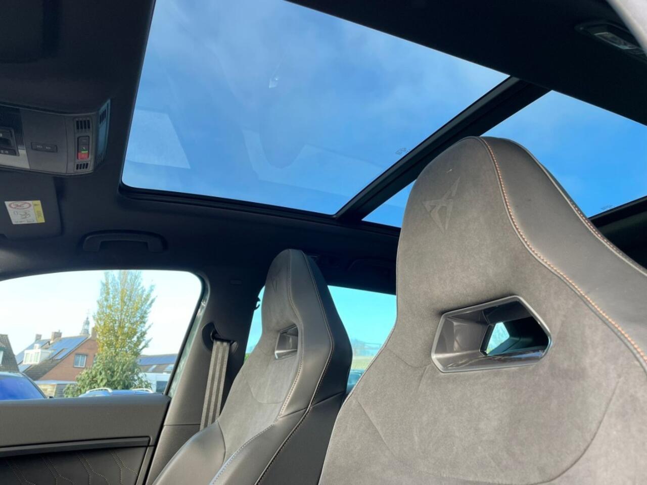 Cupra Ateca 2.0 TSI VZ 300PK 4DRIVE, Brembo, Trekhaak, Pano, Speciale uitvoering!