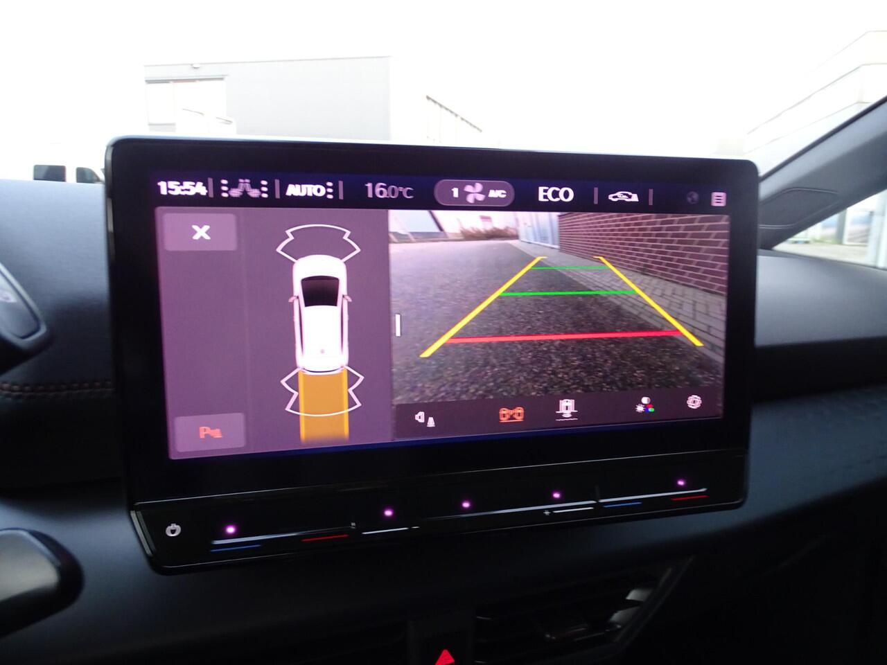 Cupra Born Adrenaline One 62 kWh SOH 92% | NAVIGATIE | SFEERVERLICHTING | STOEL/STUUR VERWARMING | DAB | ACHTERUIT RIJ CAMERA | LED PAKKET | IQ LED | APPLE CARPLAY |