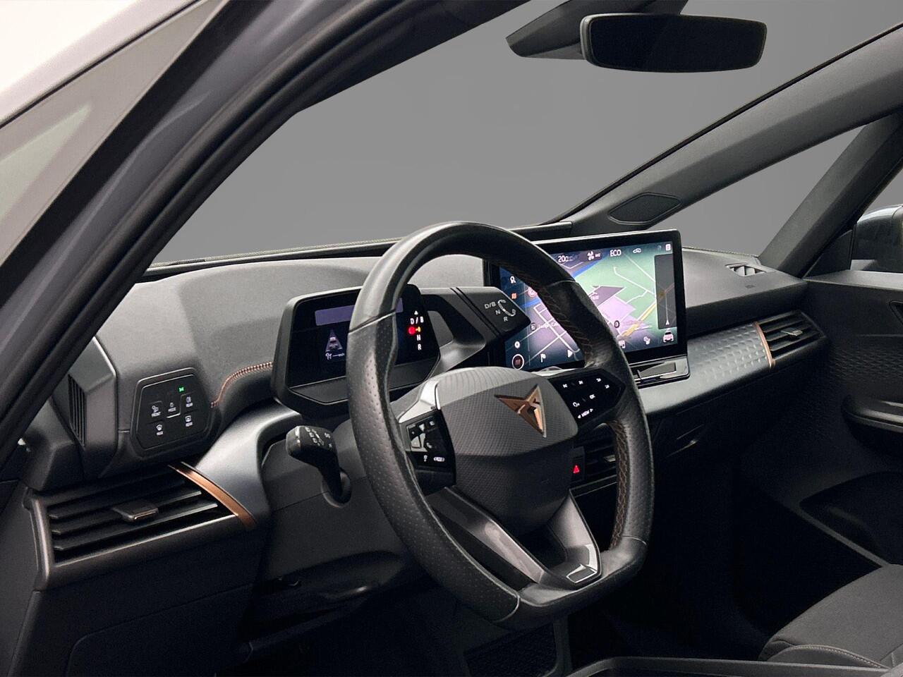 Cupra Born Business One 204pk Automaat Adaptive cruise control, Achteruitrijcamera, LED koplampen, Stuurwiel verwarmd, Parkeersensoren, Navigatie, App connect