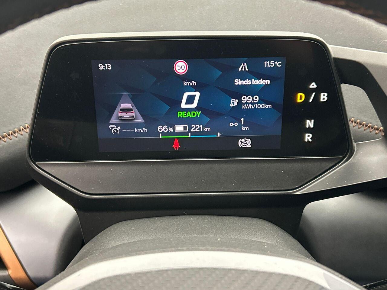Cupra Born Business One 204pk Automaat Adaptive cruise control, Navigatie, Stuurwiel verwarmd, LED koplampen, Stoelverwarming, Achteruitrijcamera, Parkeersensoren, App connect