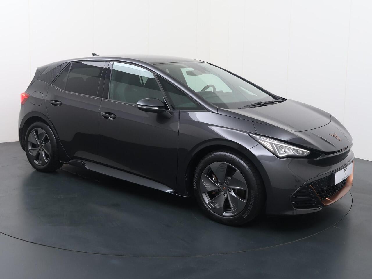 Cupra Born Business 62 kWh | 204 PK | SoH 91% | Adaptive cruise control | Achteruitrijcamera | Navigatiesysteem | Climate control |