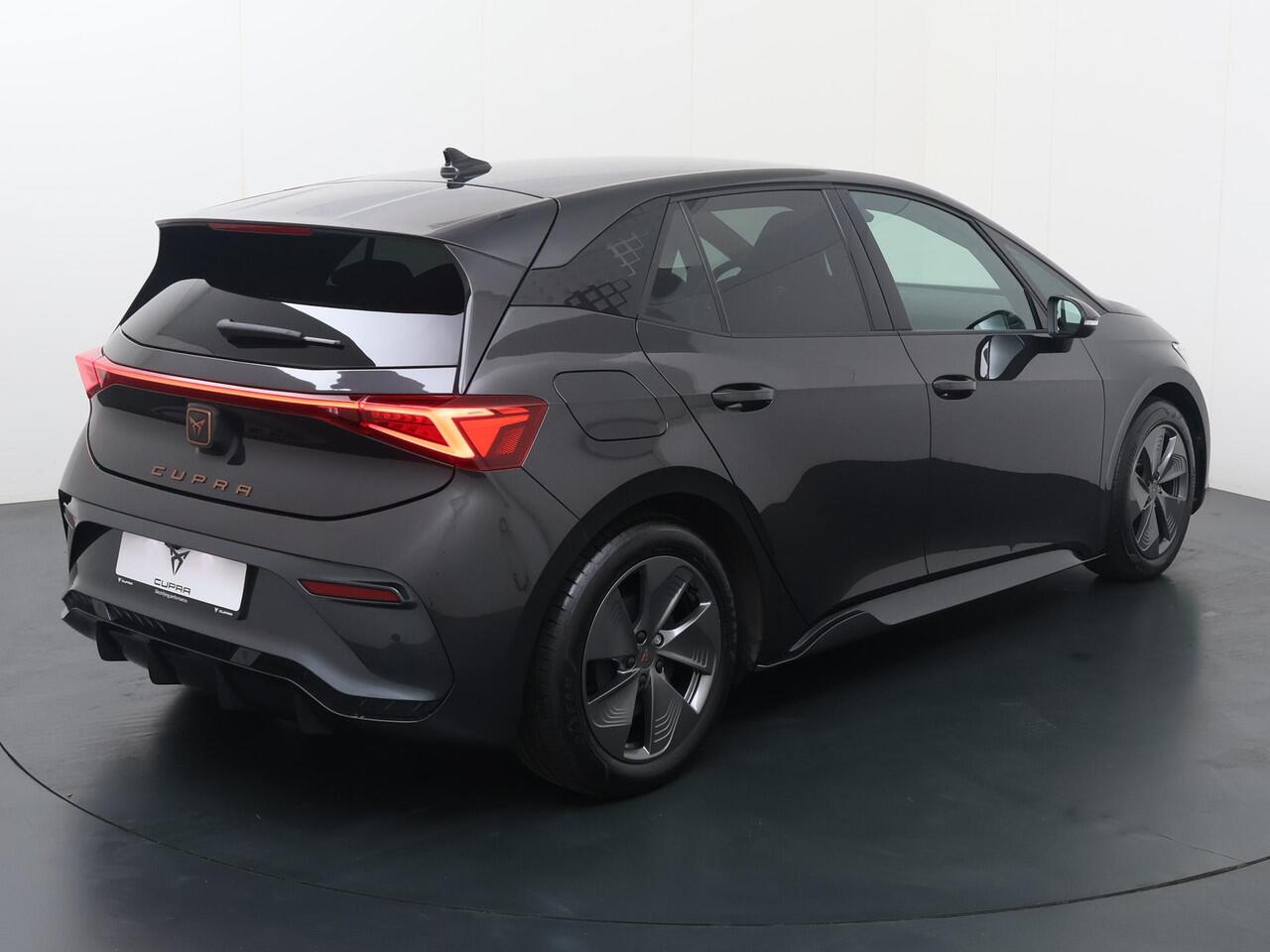 Cupra Born Business 62 kWh | 204 PK | SoH 91% | Adaptive cruise control | Achteruitrijcamera | Navigatiesysteem | Climate control |