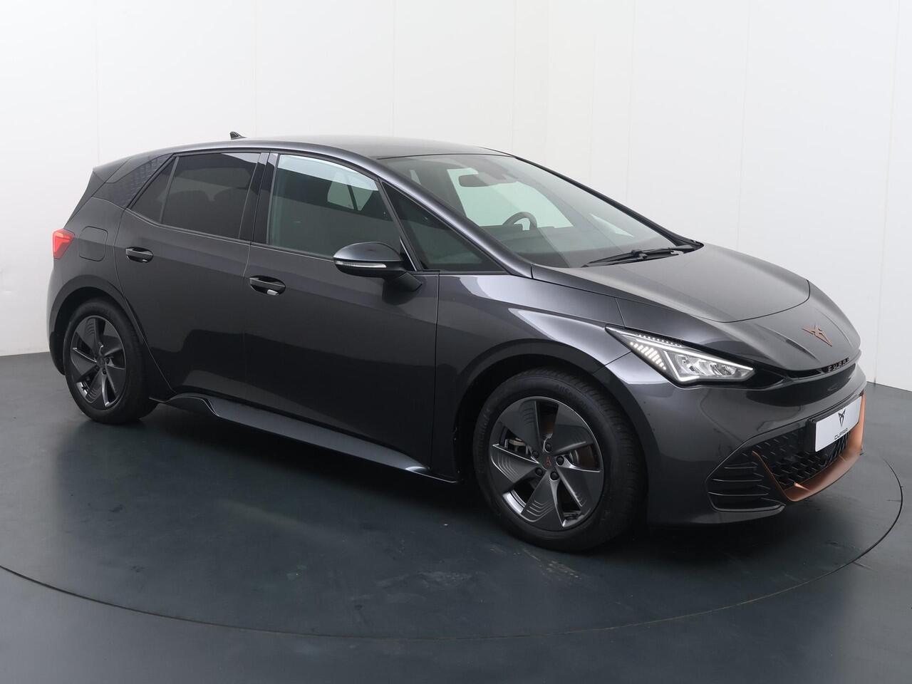 Cupra Born Essential 62 kWh | 204 PK | SoH 89% | Climate control | LED verlichting | Apple Carplay/Android Auto |