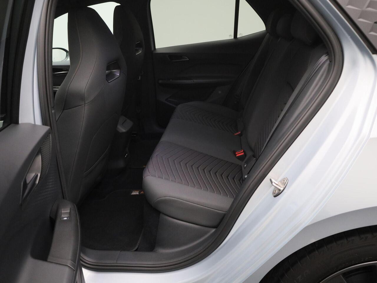 Cupra Born Business 62 kWh | Navigatie | cruise control | camera