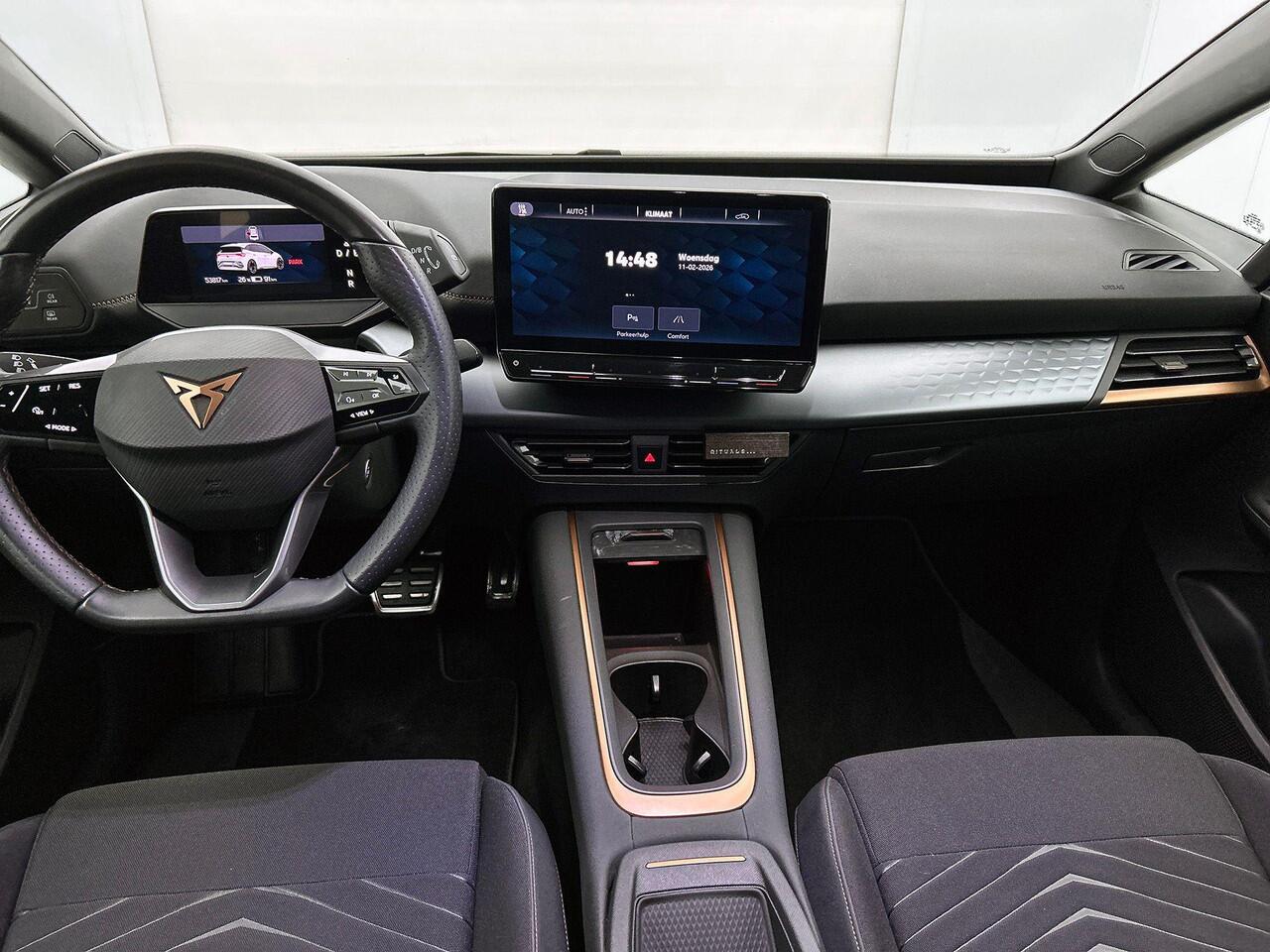 Cupra Born Business 62 kWh | Navigatie | Apple Carplay/Android Auto | Camera Parkeersensoren | Adaptive Cruise Control | Stuurverwarming | Full Led | Climate Control | Lichtmetalen Velgen