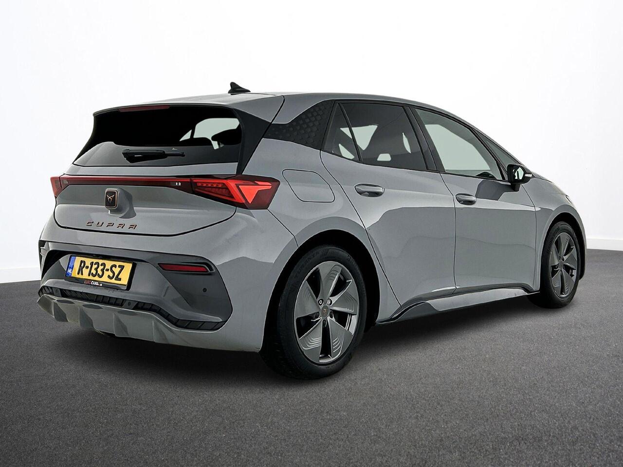 Cupra Born Business 62 kWh | Navigatie | Apple Carplay/Android Auto | Camera Parkeersensoren | Adaptive Cruise Control | Stuurverwarming | Full Led | Climate Control | Lichtmetalen Velgen